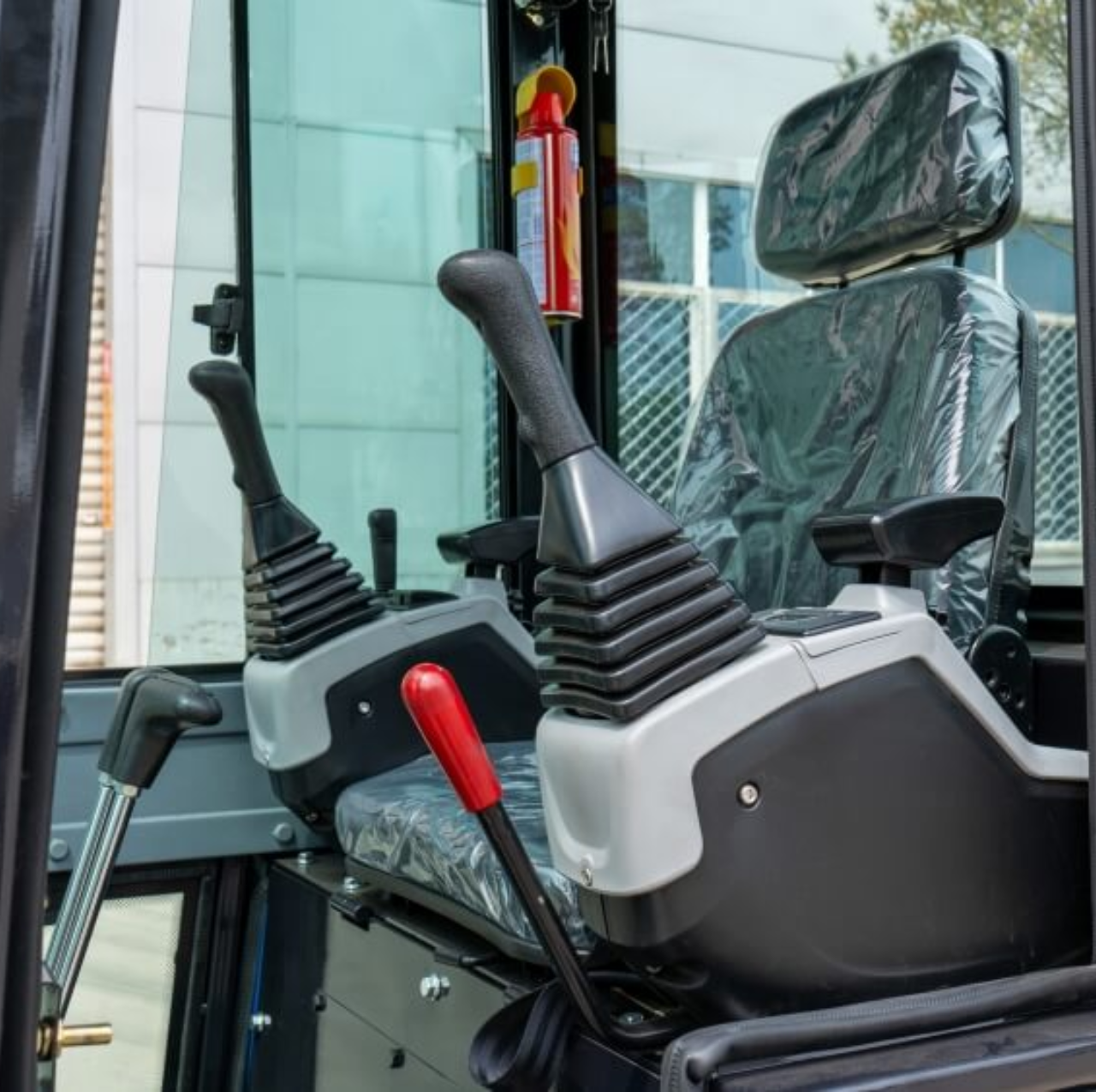 TYPHON 18 FLEX PRO 1.8 Ton Mini Excavator USA with 12 attachments