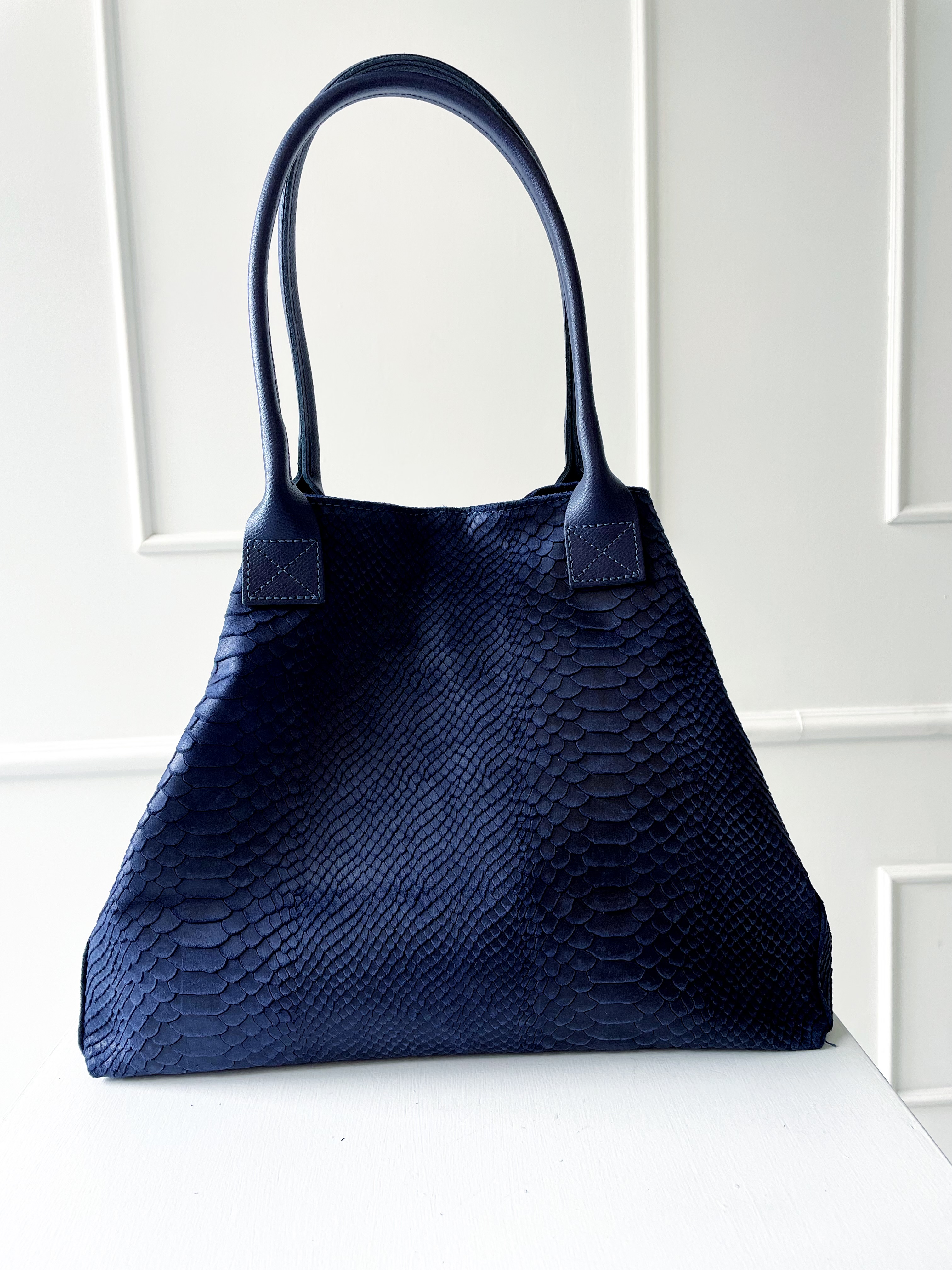 Indigo spalvos odinė rankinė 1127