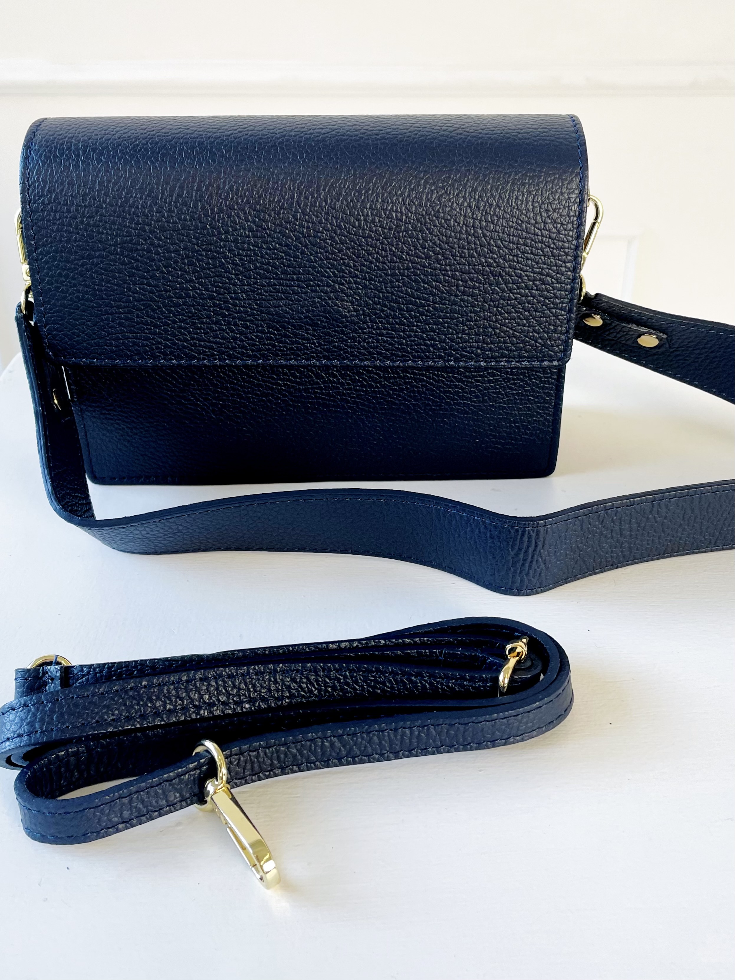 Indigo odinė rankinė 1051