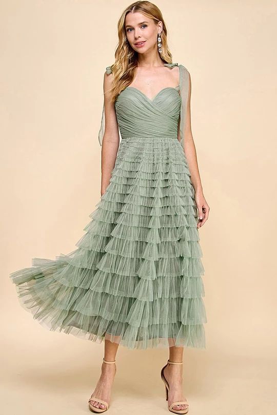 Sweethheart Neckline Tulle Midi Dress