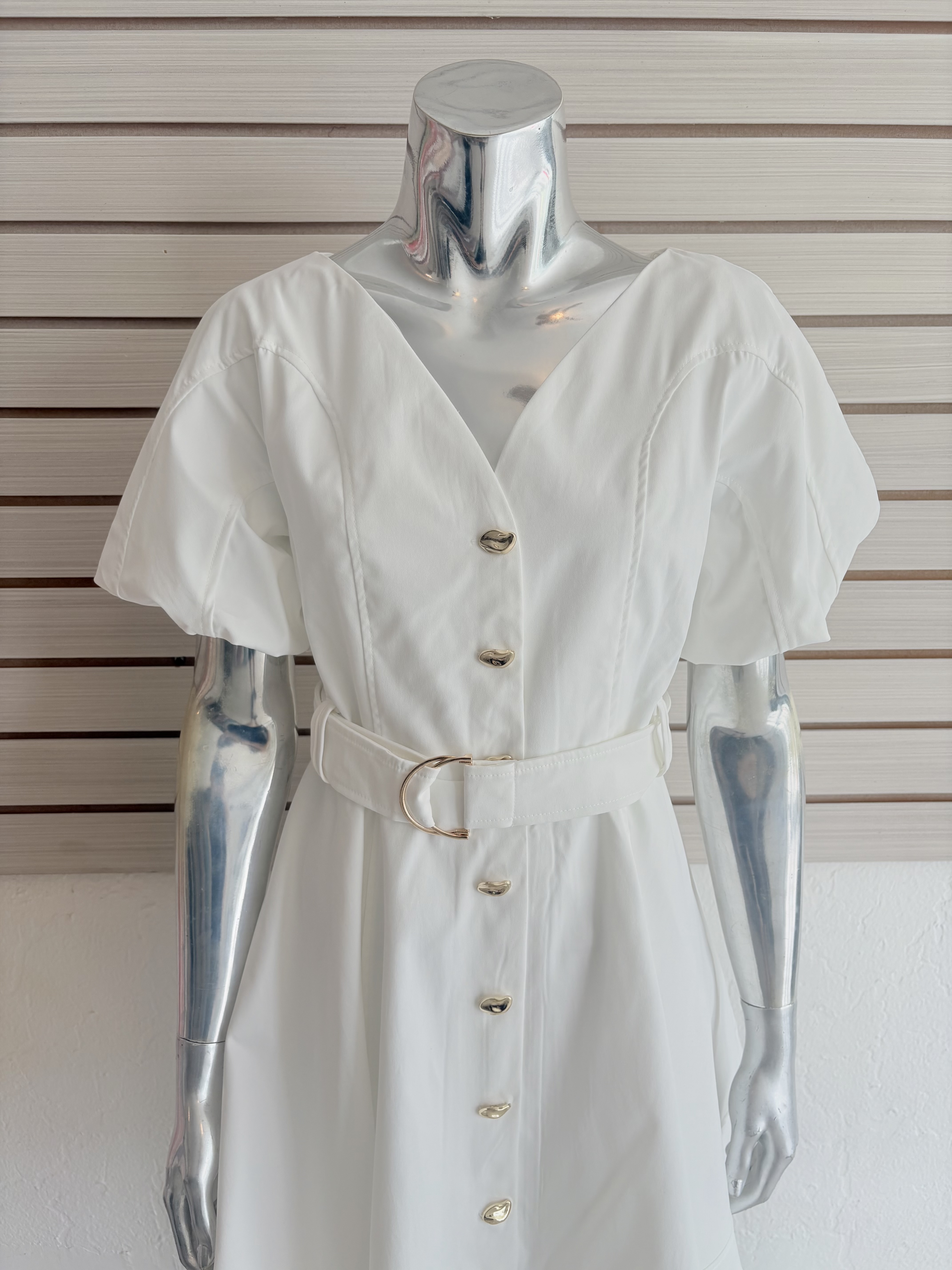 Timeless White Short Skirt