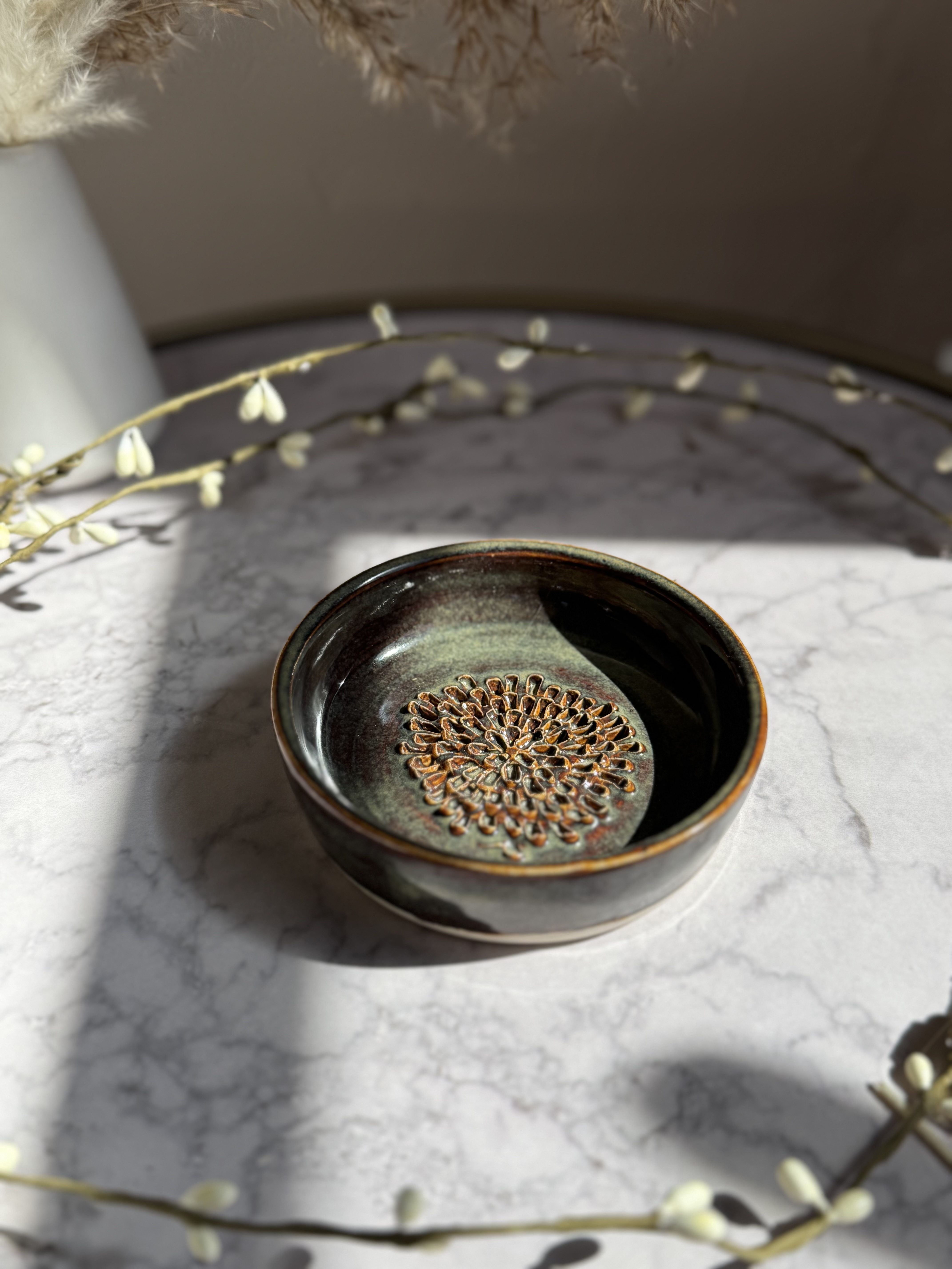 Personal Garlic Grater Dish