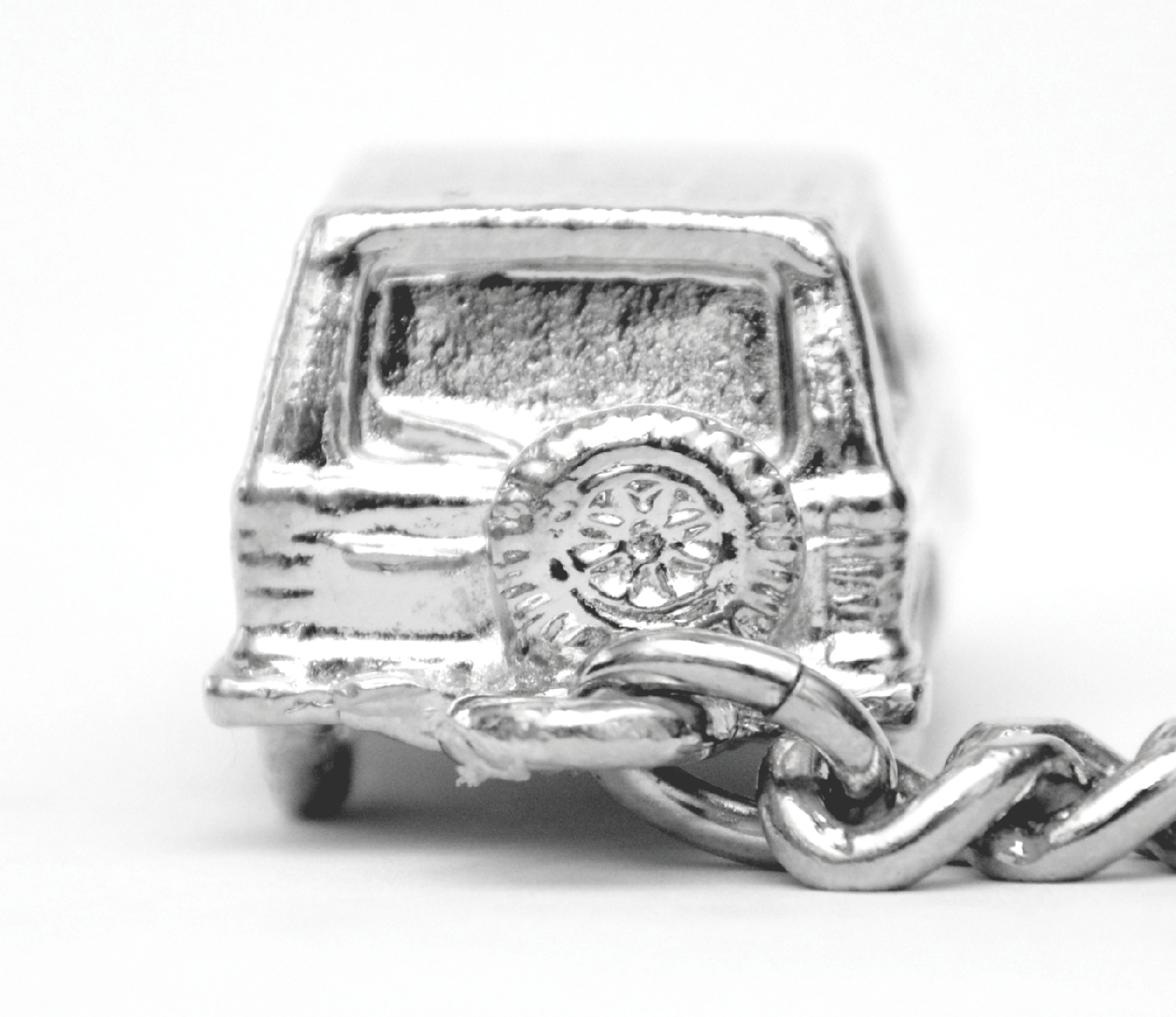 Metall Mitsubishi Pajero (1983 bis 1990) Modell mit Karabiner