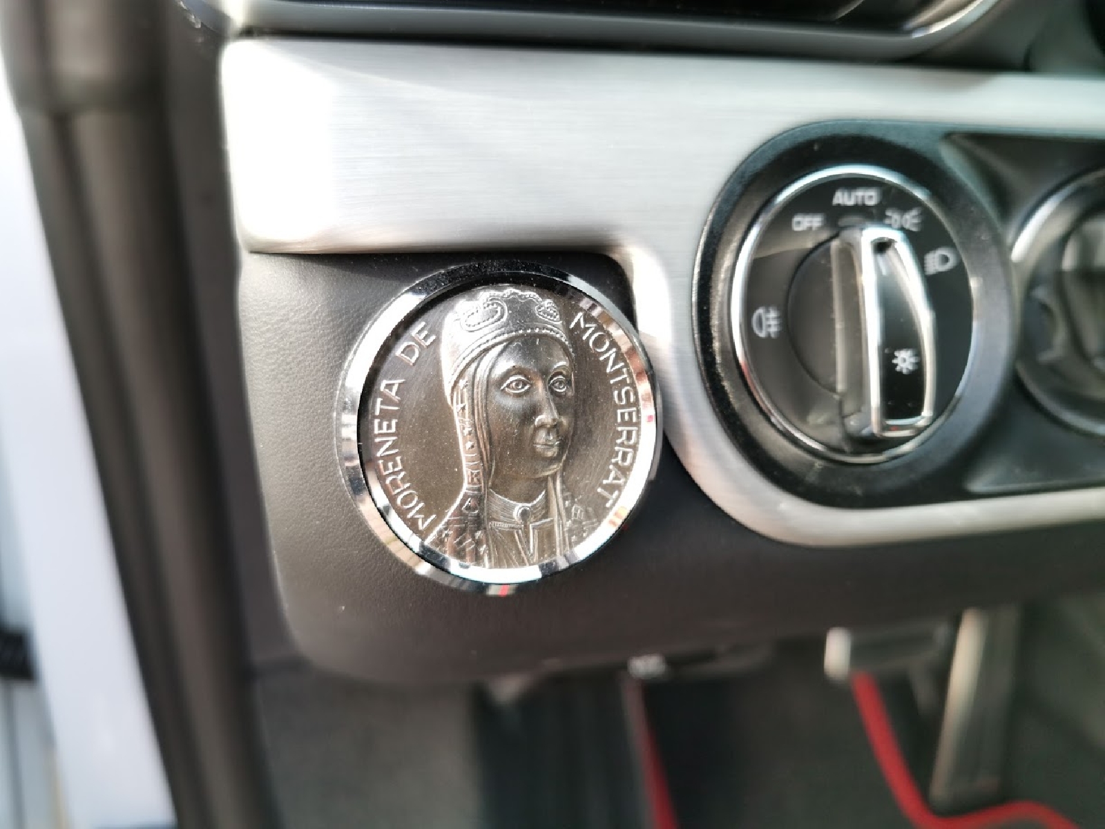 Schwarze Madonna Liebe Frau von Montserrat silber La Moreneta Relief 3D Medaille