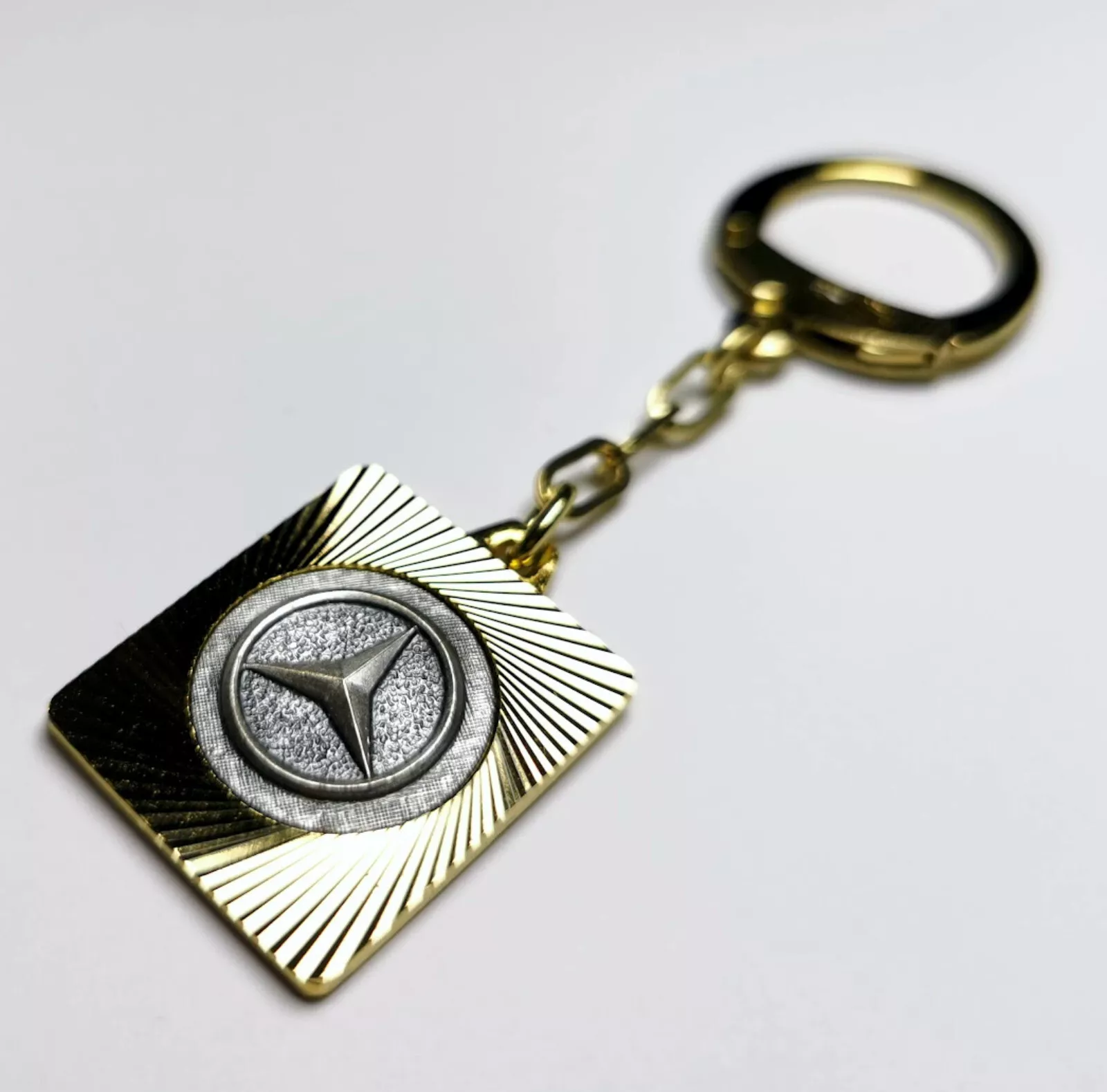 Mercedes Metall Schlüsselanhänger Anhänger Diamantschliff Stern Lüfterrad