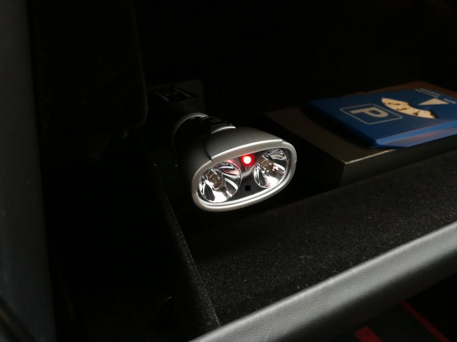 Leselampe Leselicht Akku Doppellicht Zigarettenanzünder Leuchte