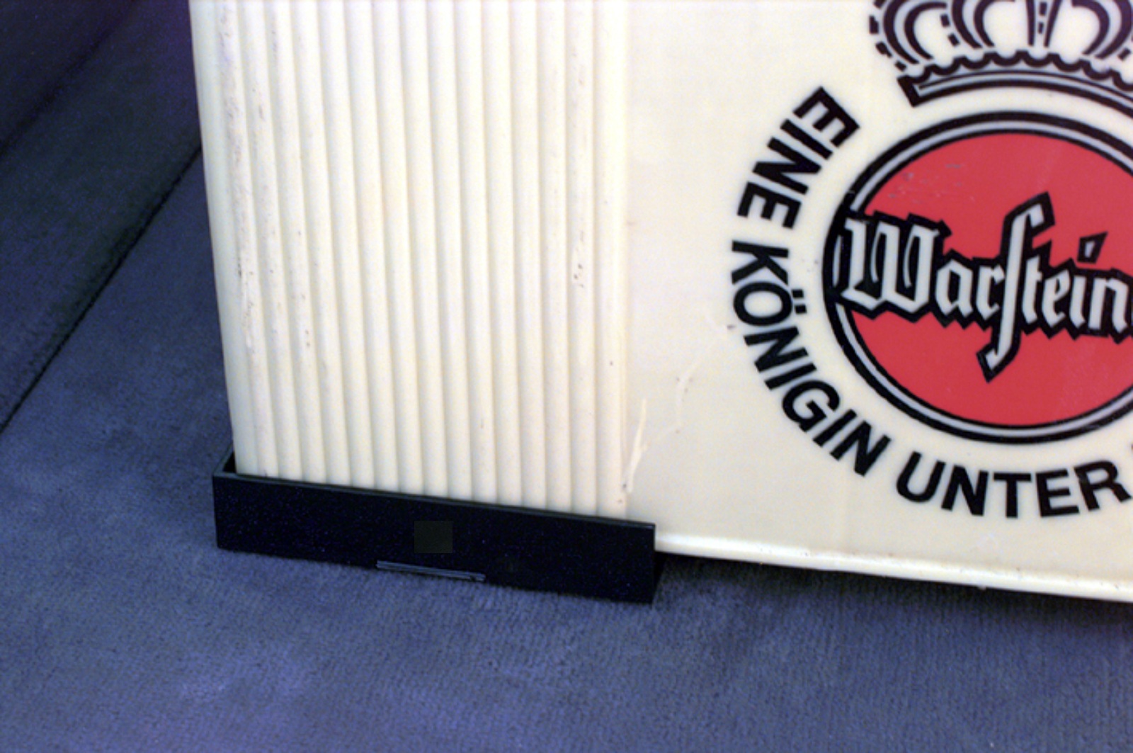 Schwarze Antirutsch Anti Rutsch Ecken Winkel 4er Set 12 x 5 cm