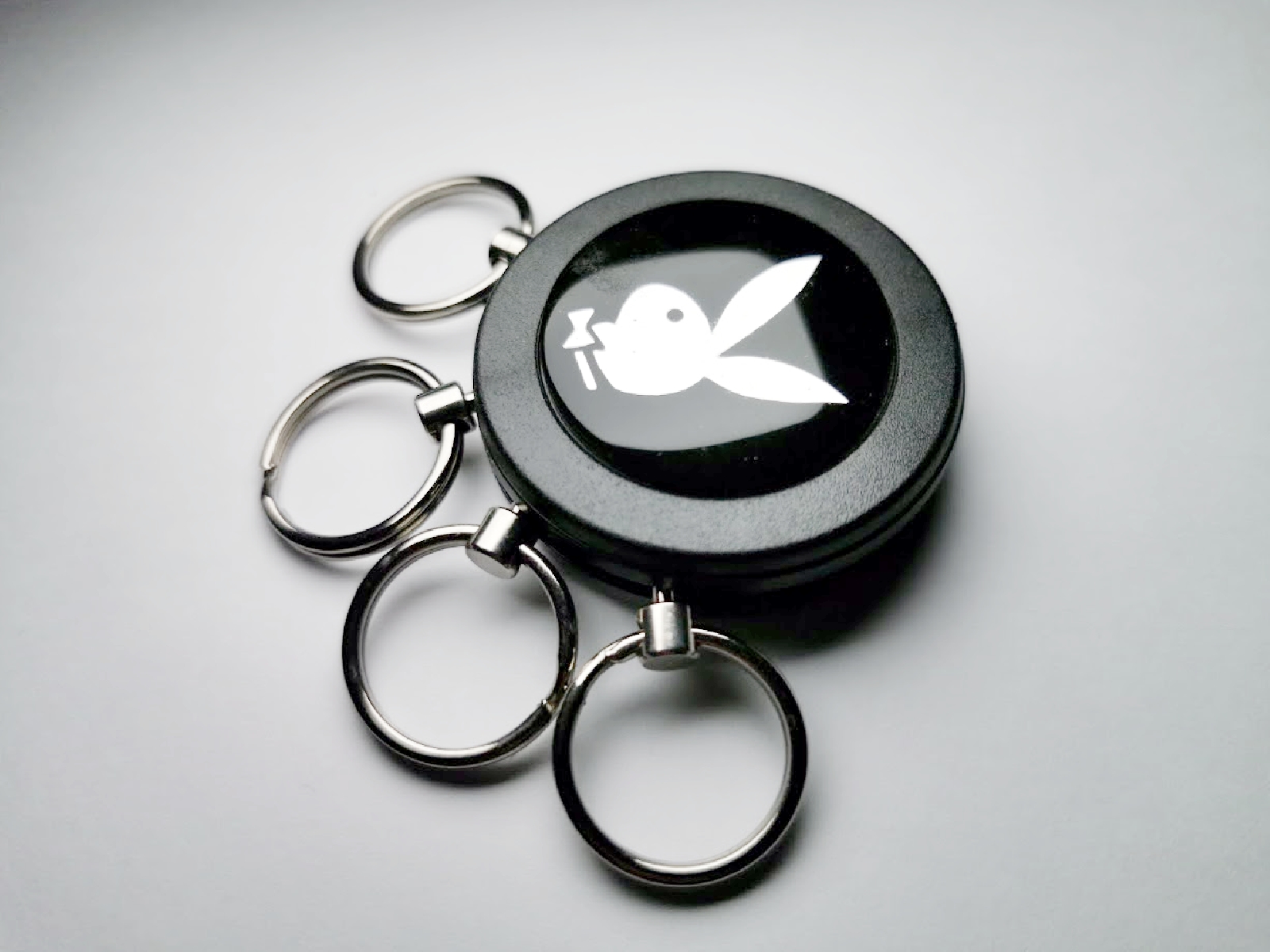 Metall Schlüsselsammler PLAYBOY Bunny schwarz groß mit Reliefemblem