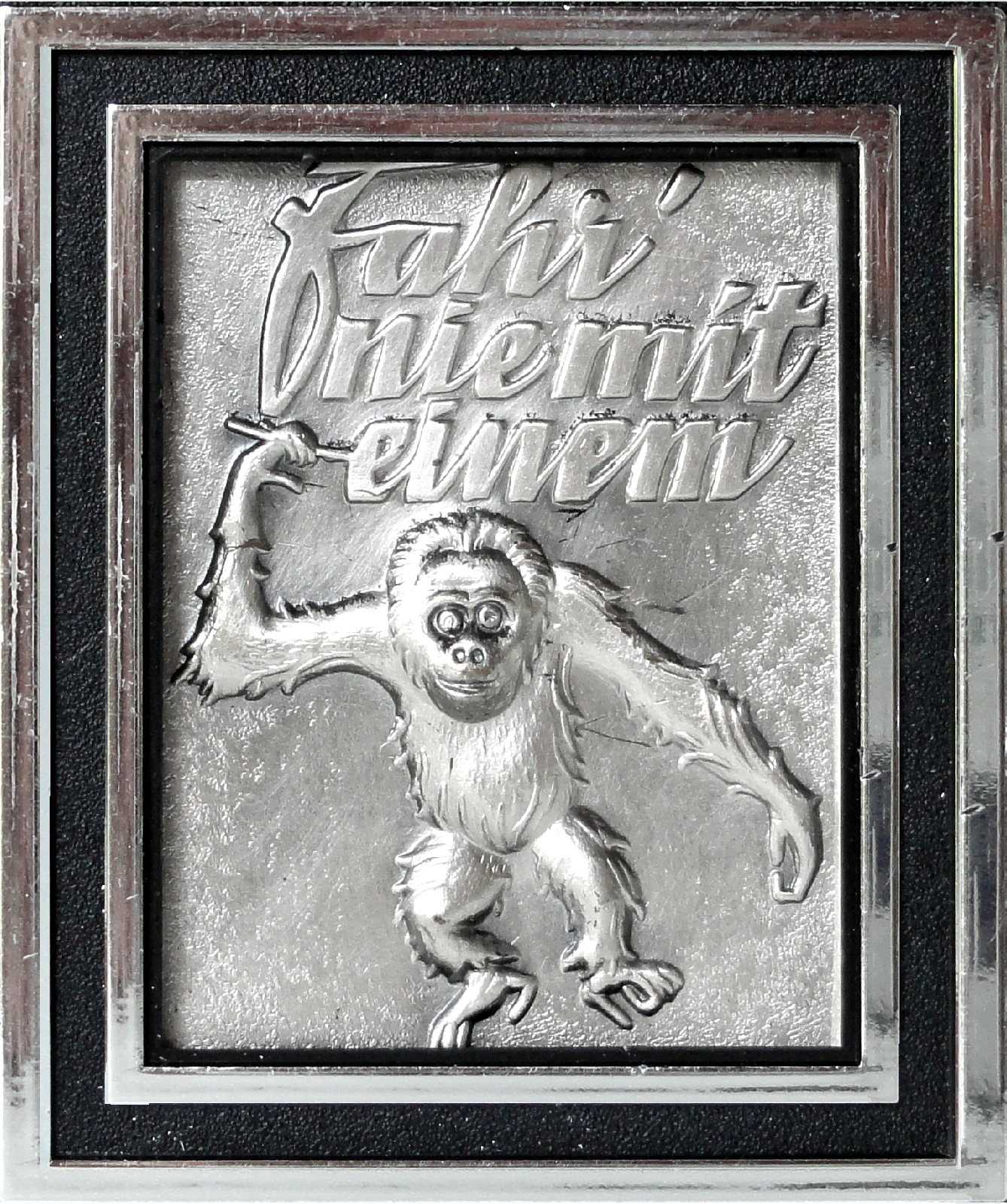 Fahr´nie mit einem Affen! Relief Metall Plakette 3D (gerahmt)