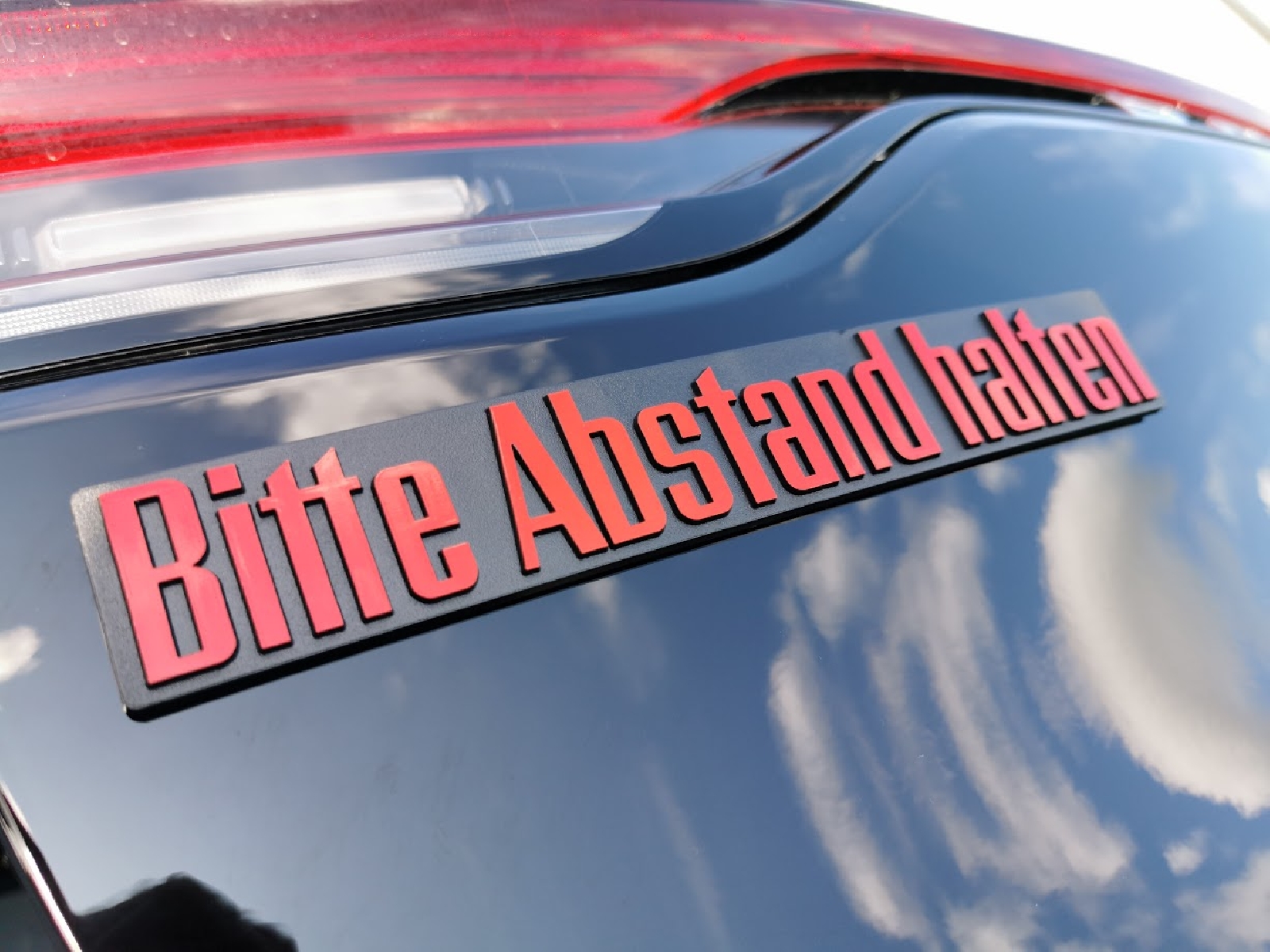 Auto Relief 3D Emblem Bitte Abstand halten (ca. 21 cm)