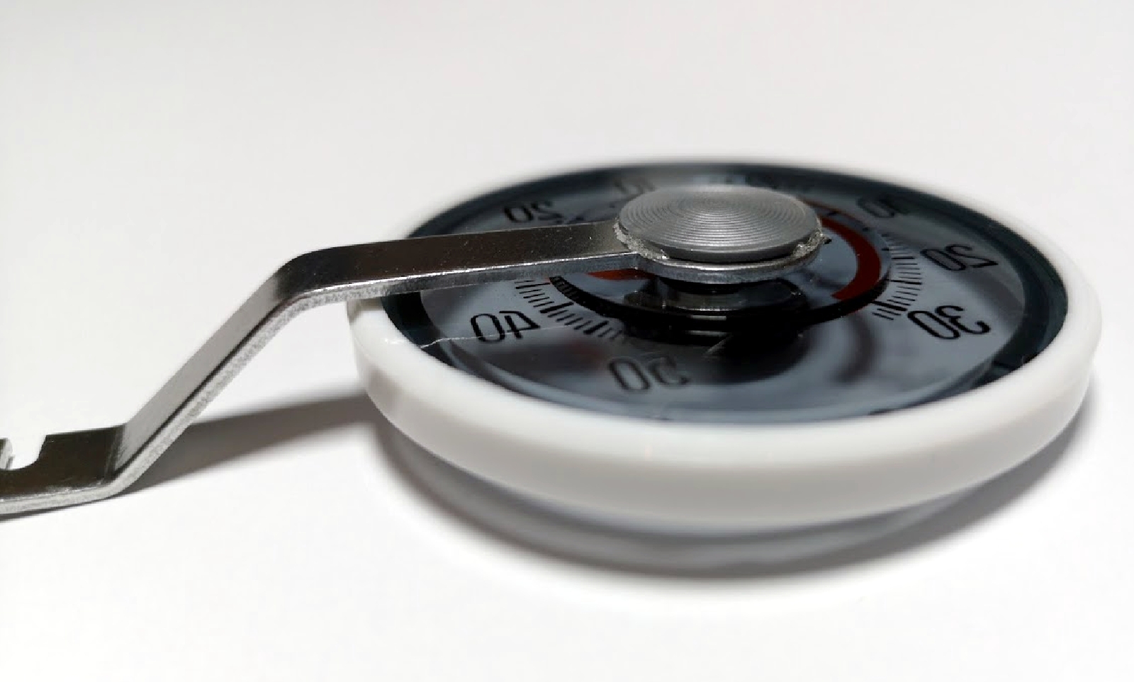 Thermometer verdunkelt innenbelüftet mit Halterung