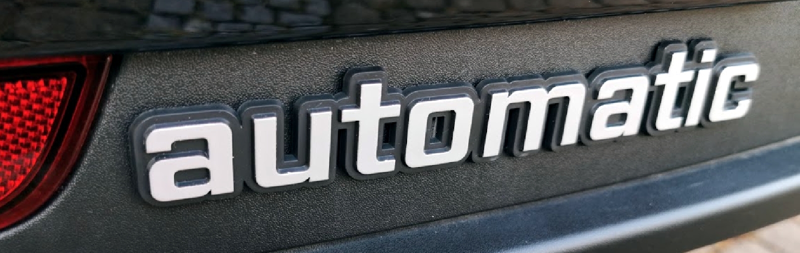 Auto Relief 3D Emblem Schild automatic (ca. 19 cm)