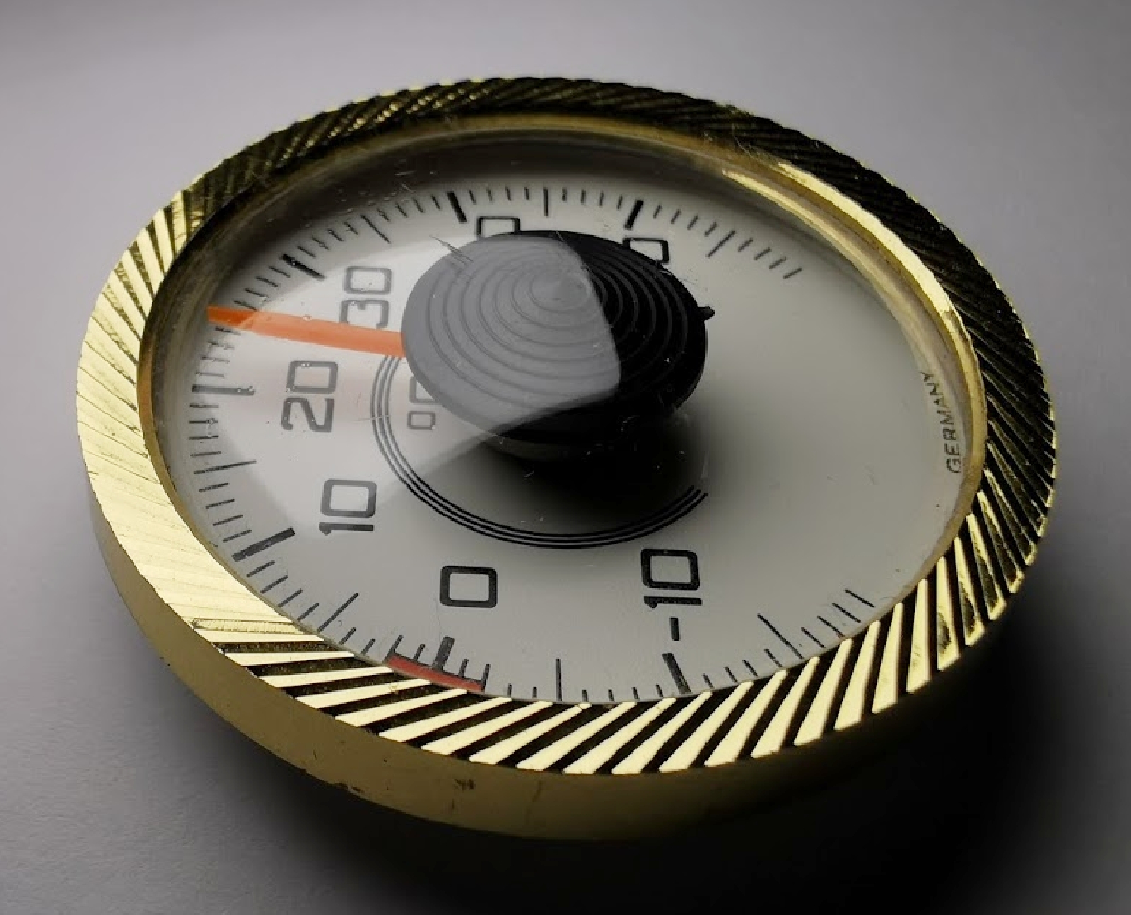 Auto Bimetall Thermometer 4,4 cm mit Magnethalter