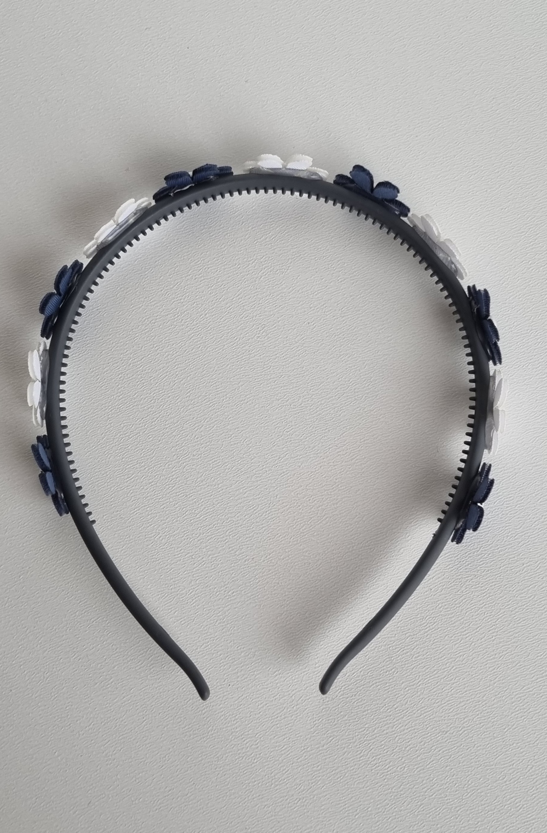 Lankelis su mažomis gėlytėmis / Nr.011