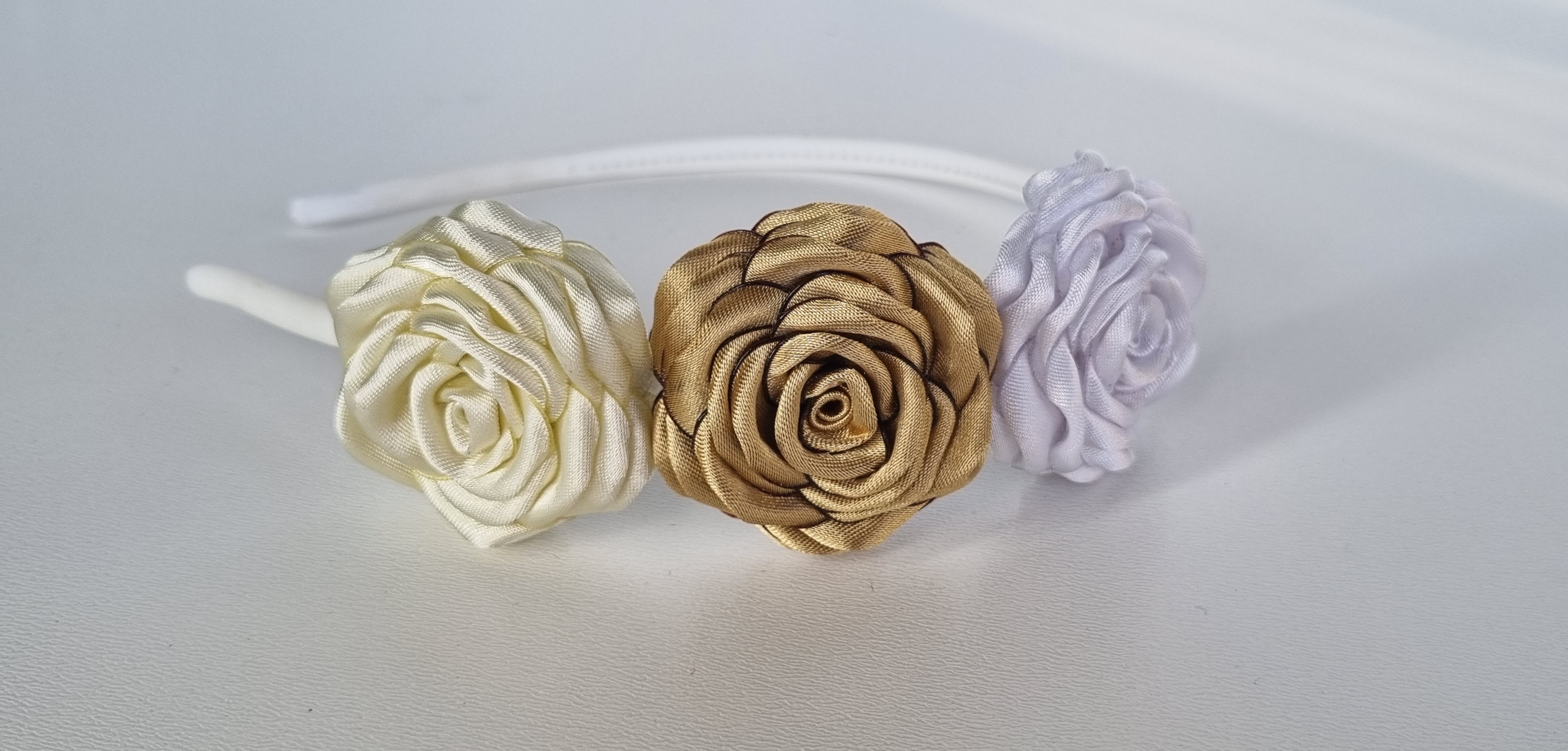 Plaukų lankelis su rožytėmis / Nr.006