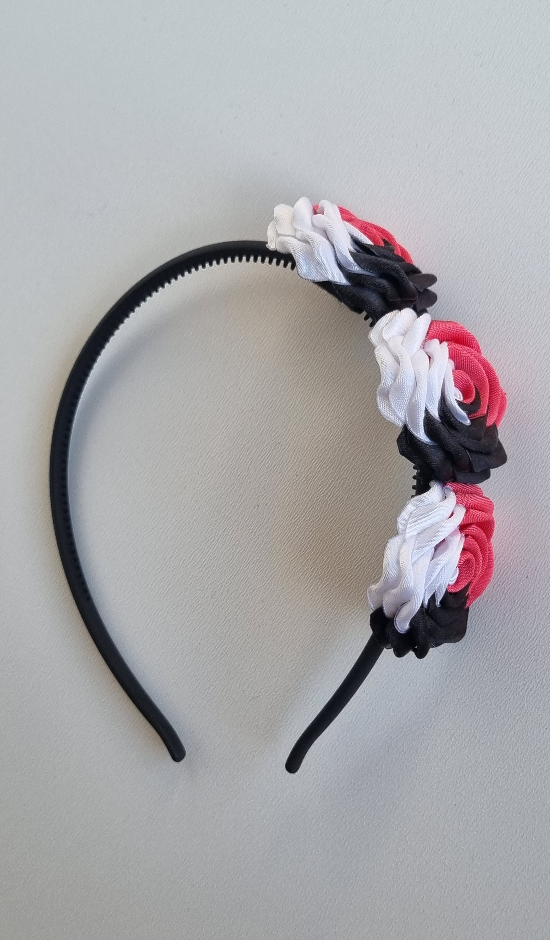 Plaukų lankelis su rožytėmis / Nr.018