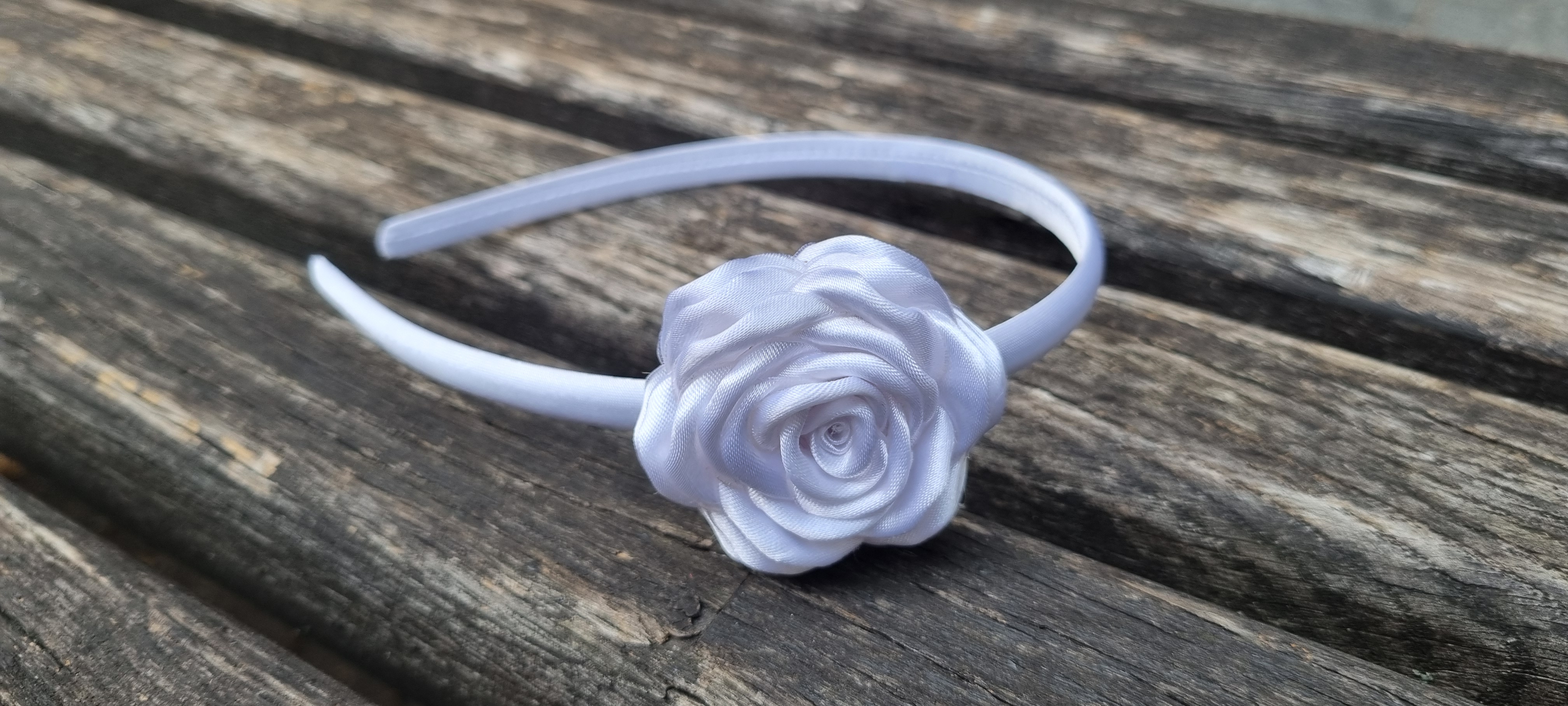 Plaukų lankelis su rožyte / Nr.012