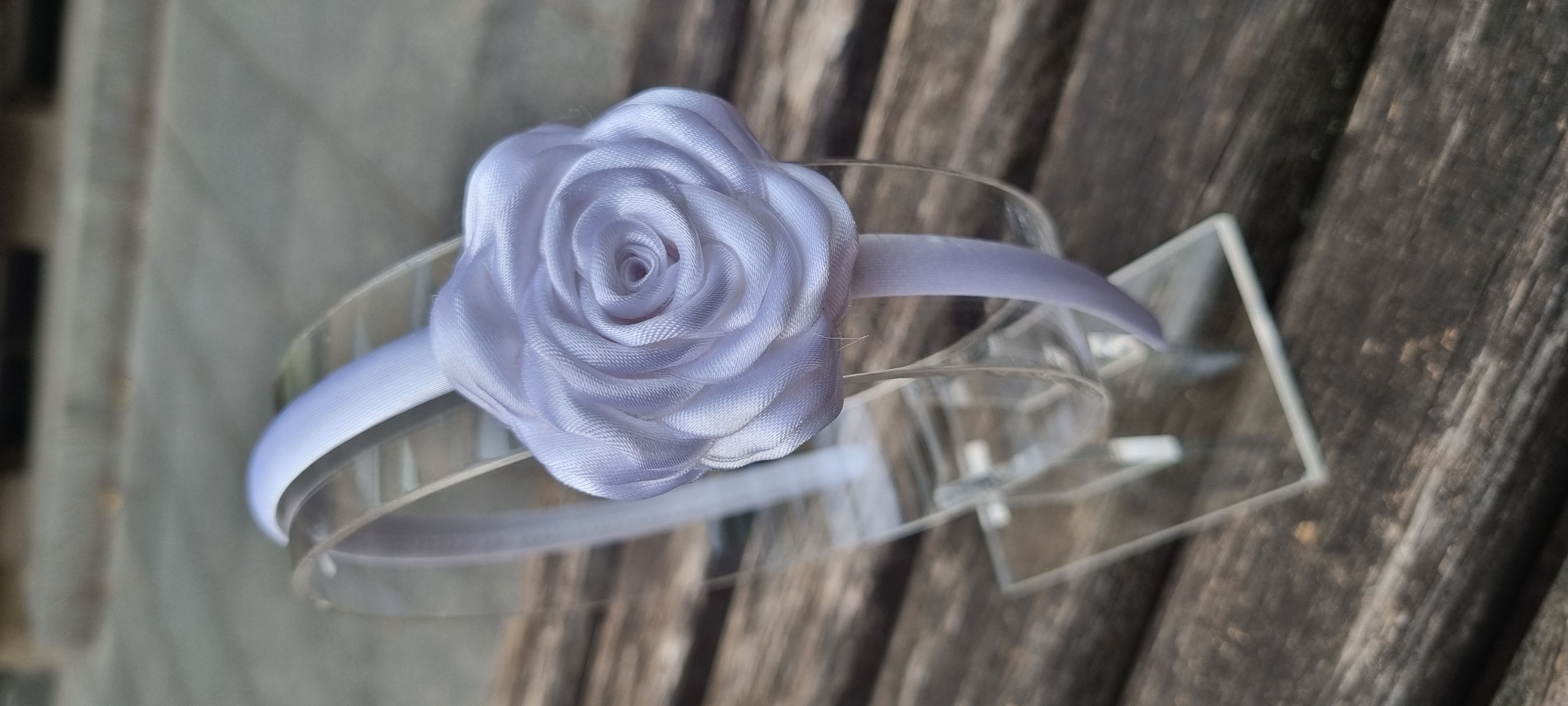 Plaukų lankelis su rožyte / Nr.012