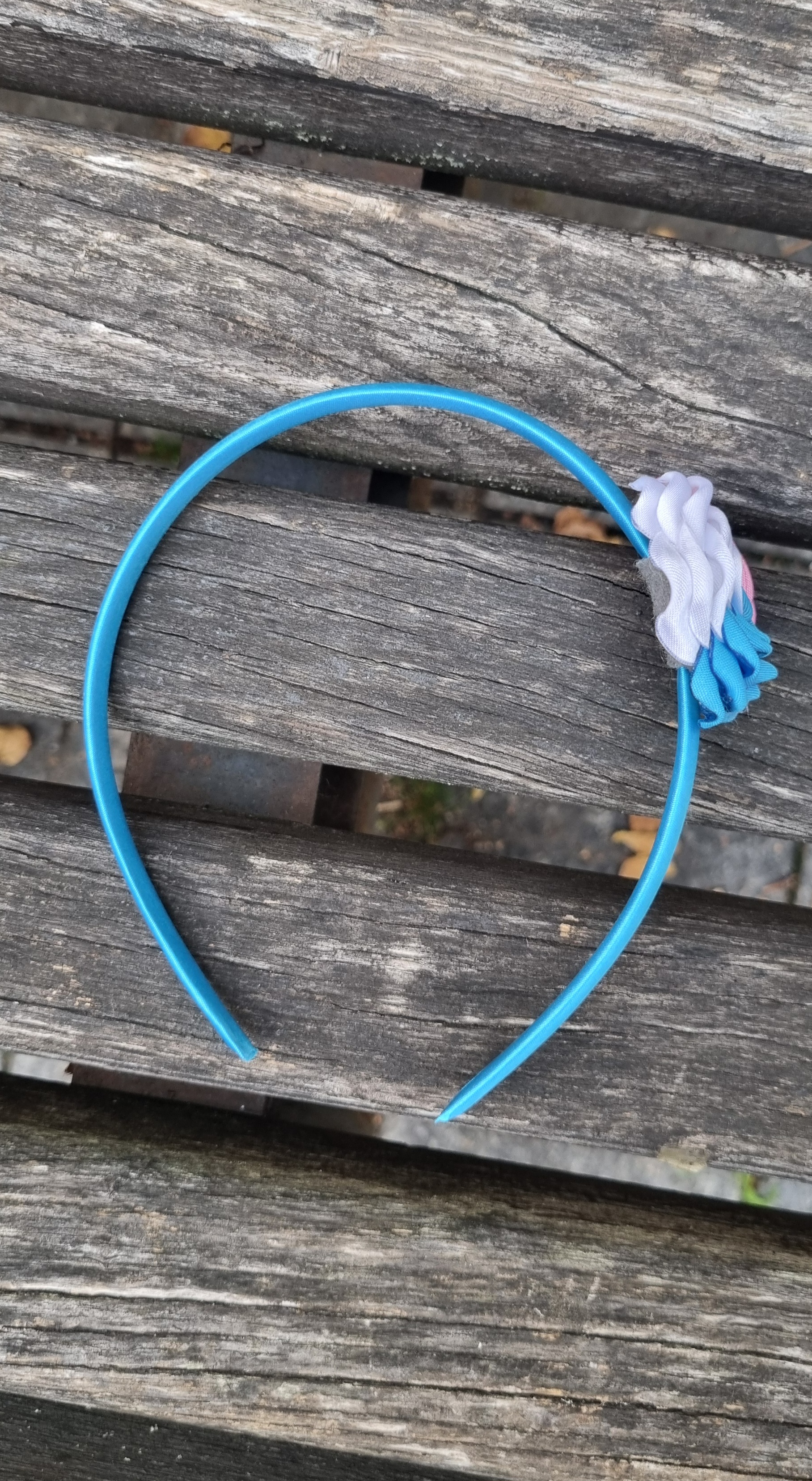 Plaukų lankelis su rožyte / Nr.007