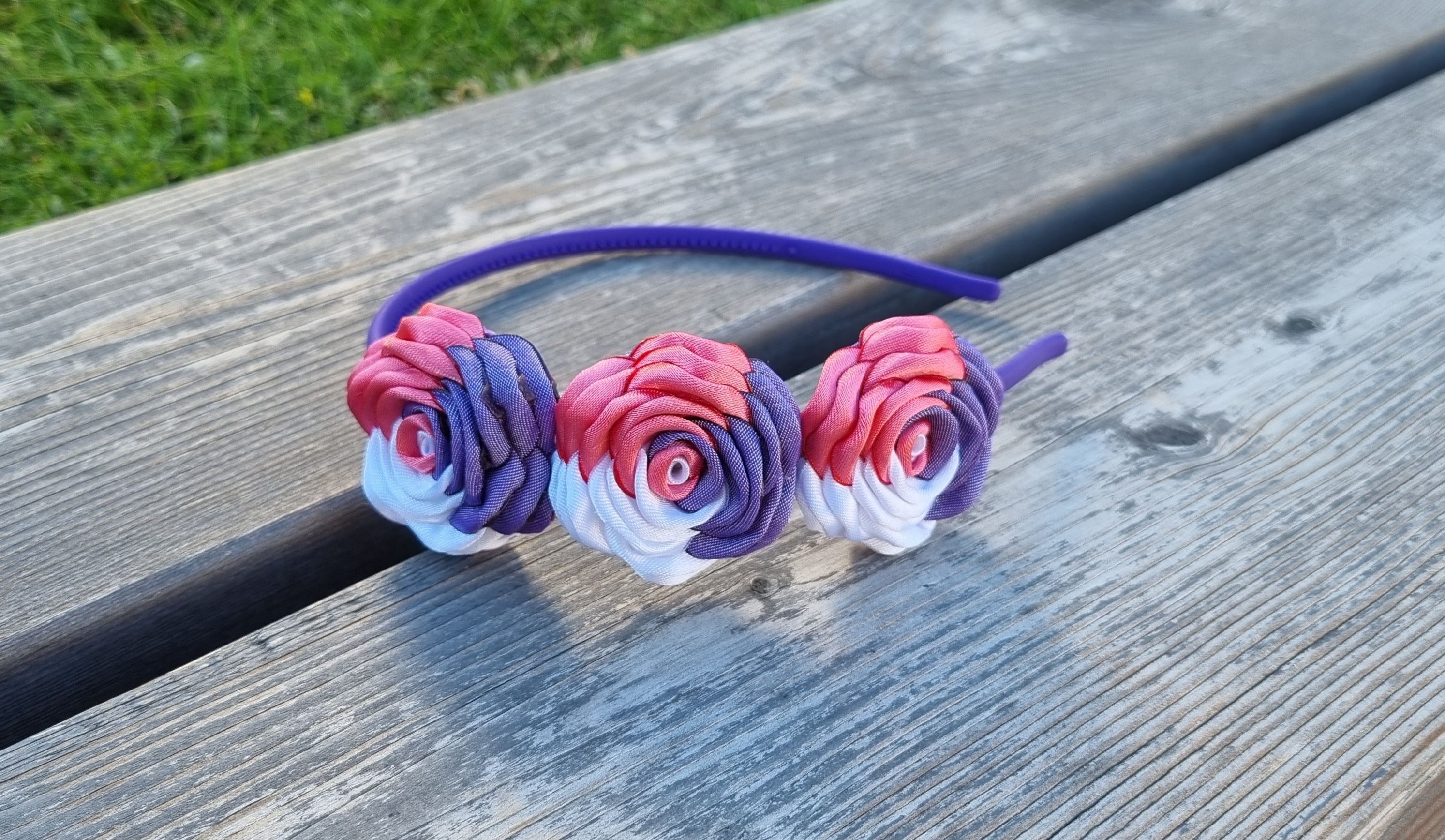 Plaukų lankelis su rožytėmis / Nr.025