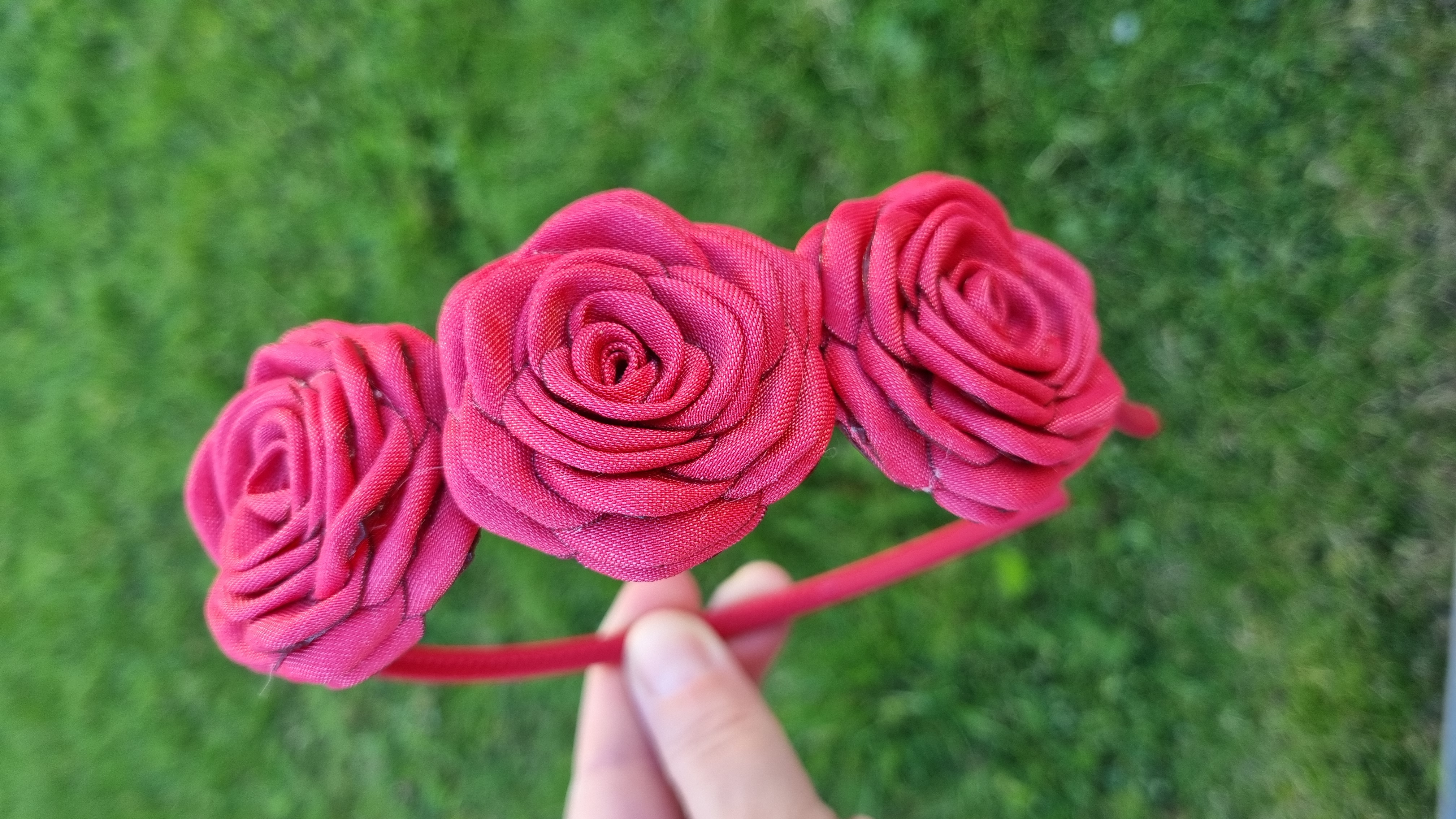 Plaukų lankelis su rožytėmis / Nr.039