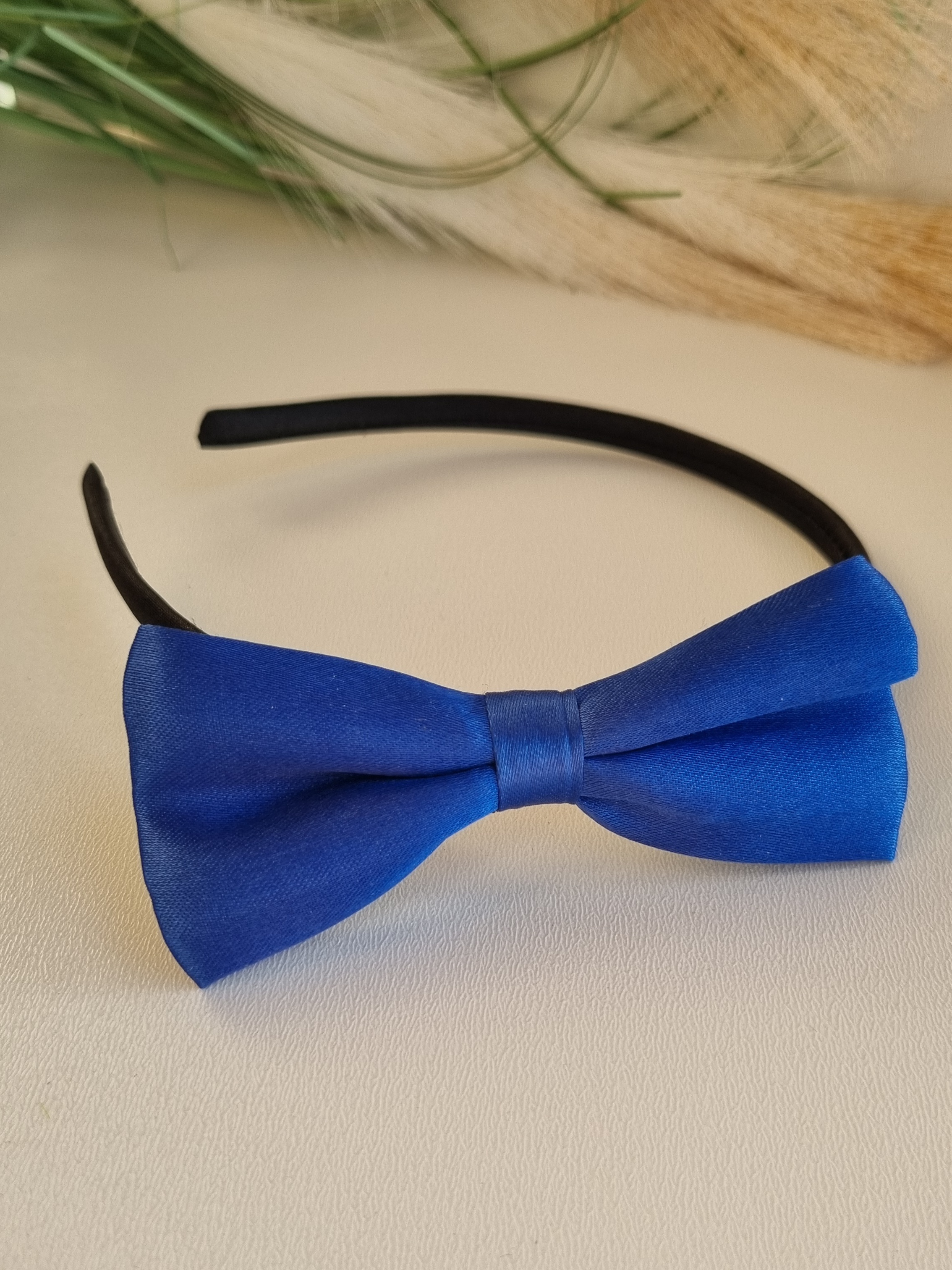 Plaukų lankelis su mėlynu kaspinėliu / Nr.004