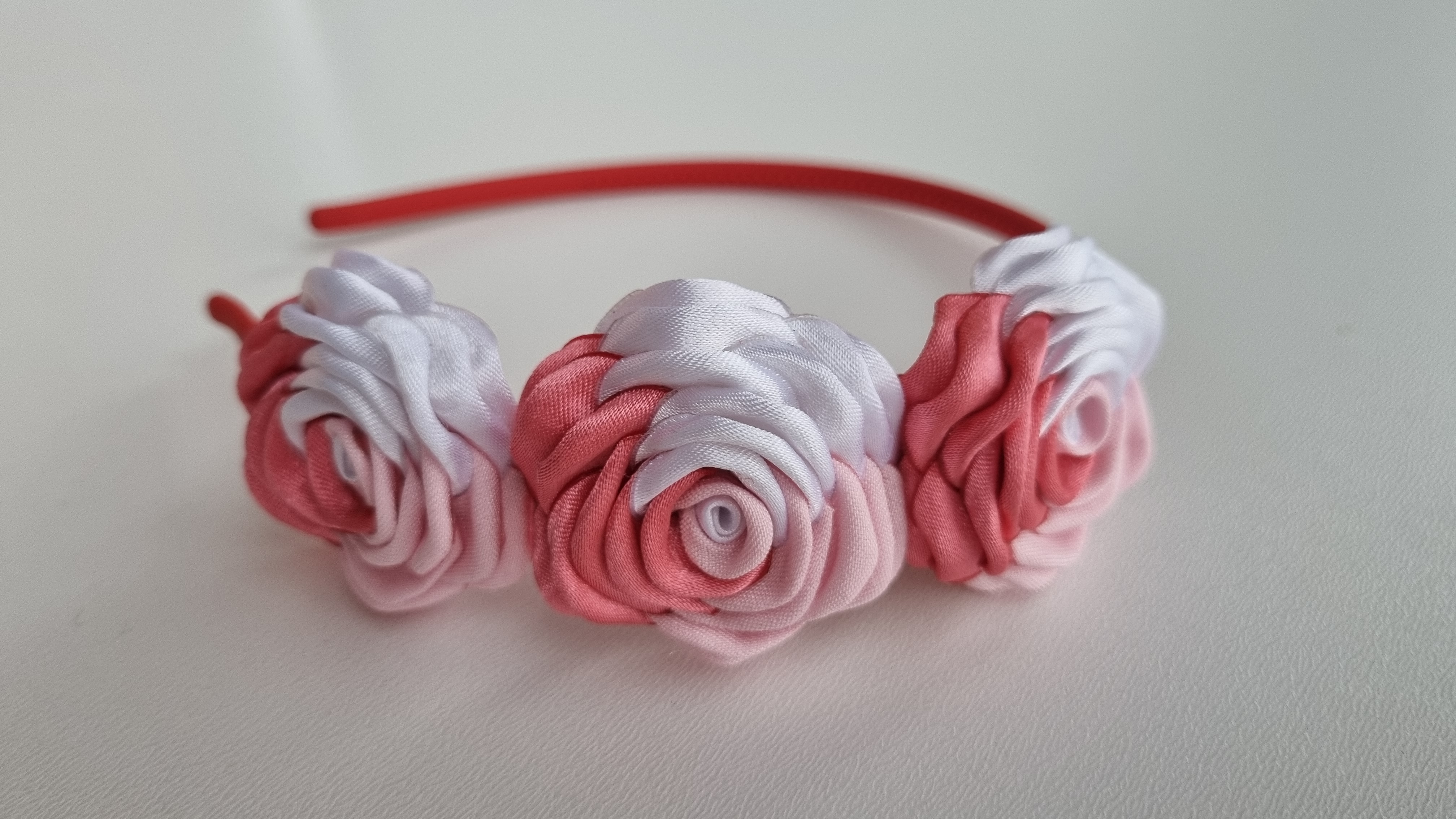 Plaukų lankelis su rožytėmis / Nr.040