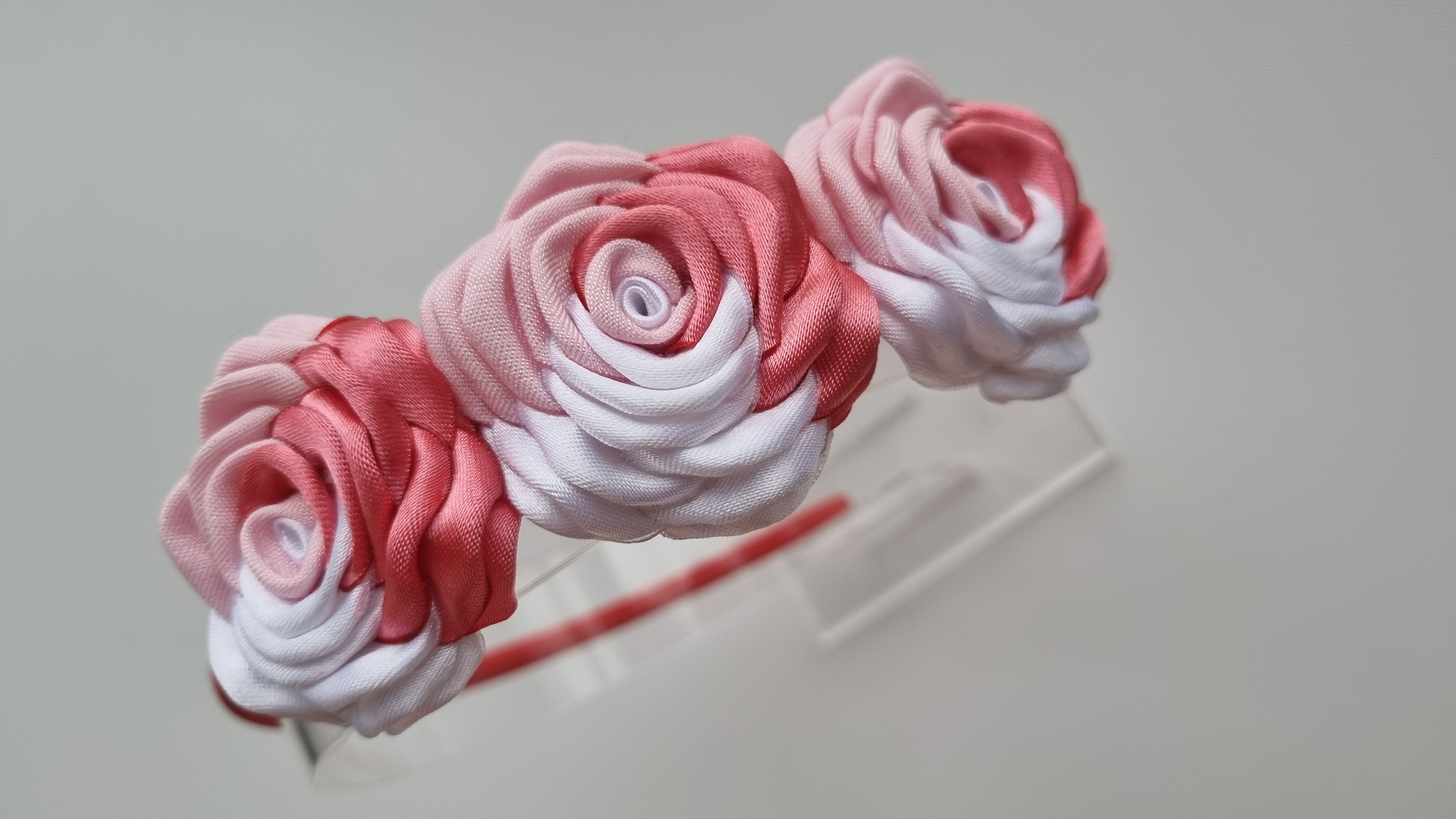 Plaukų lankelis su rožytėmis / Nr.040