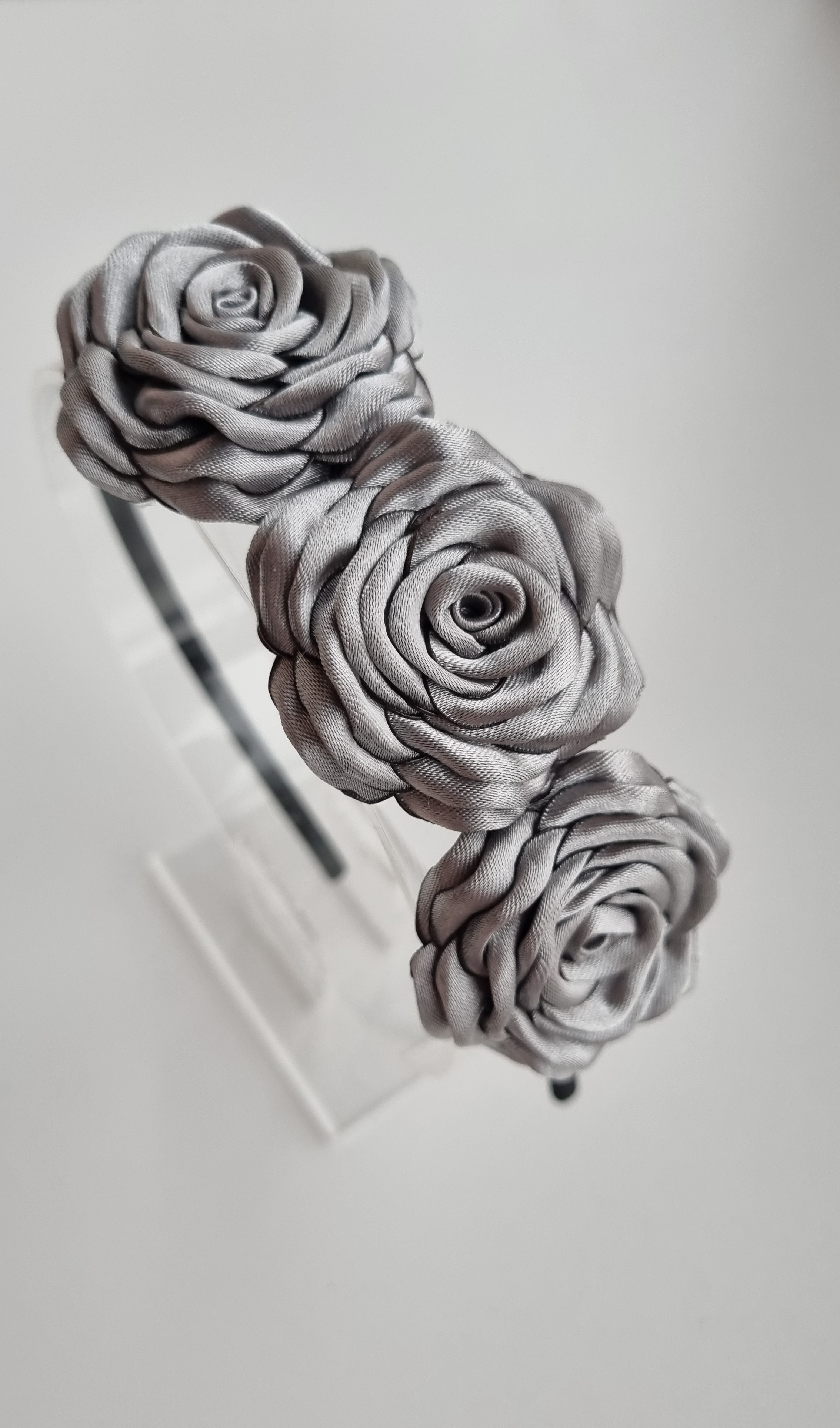 Plaukų lankelis su rožytėmis / Nr.054