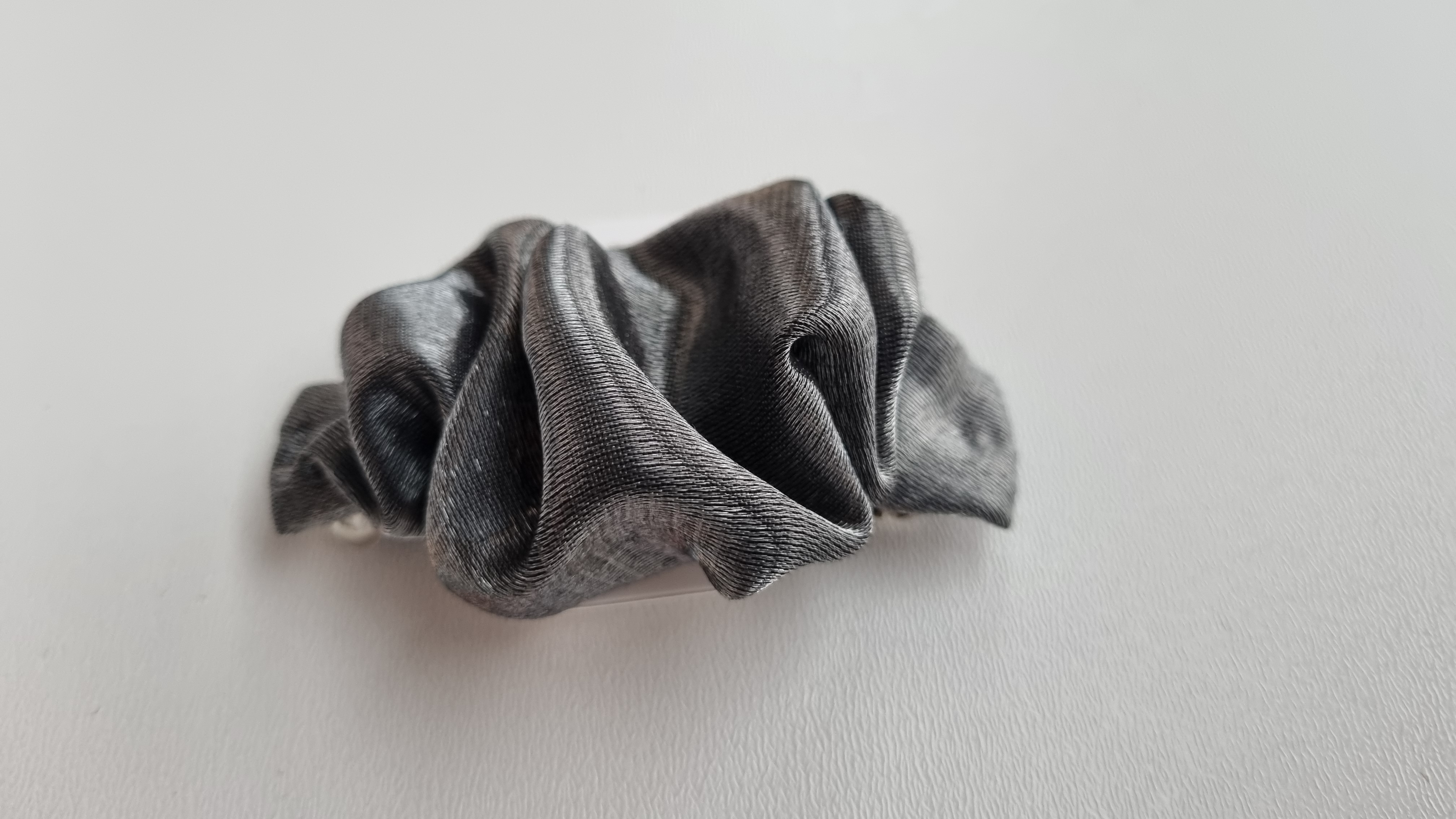 Plaukų segtukas "kruasanas" / Nr.007