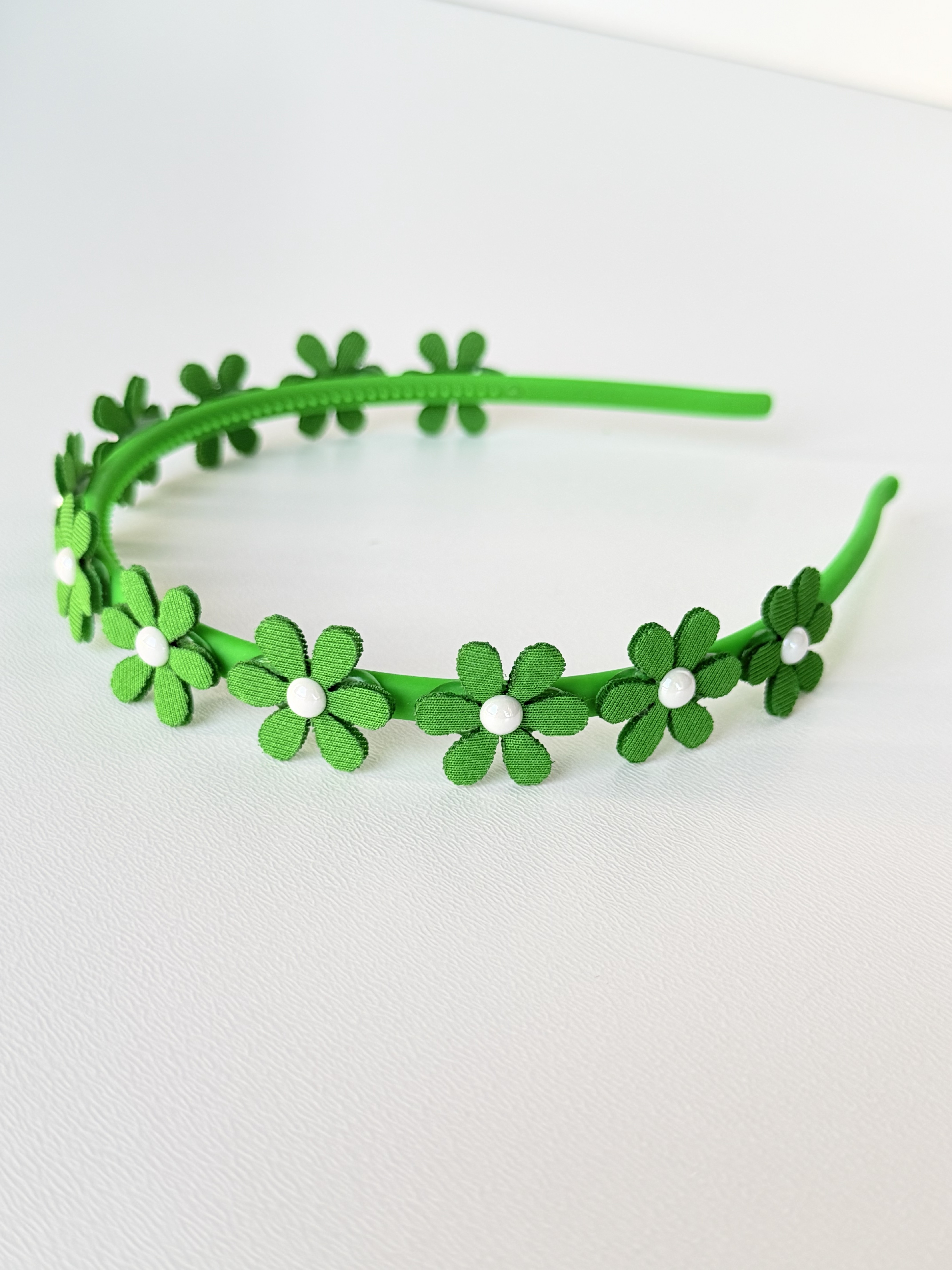 Lankelis su mažomis gėlytėmis / Nr.032