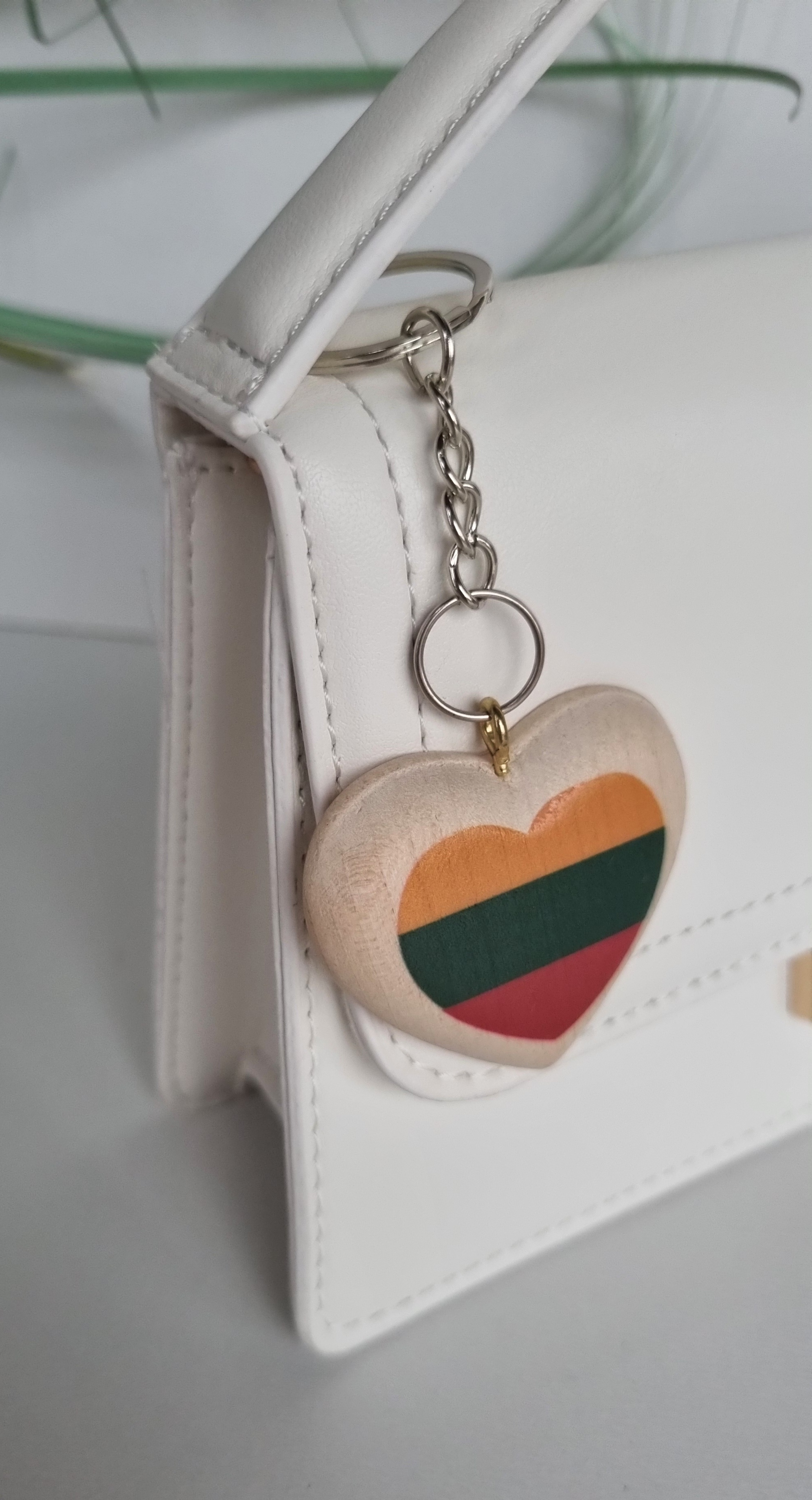 Pakabukas medinė LT širdelė 02