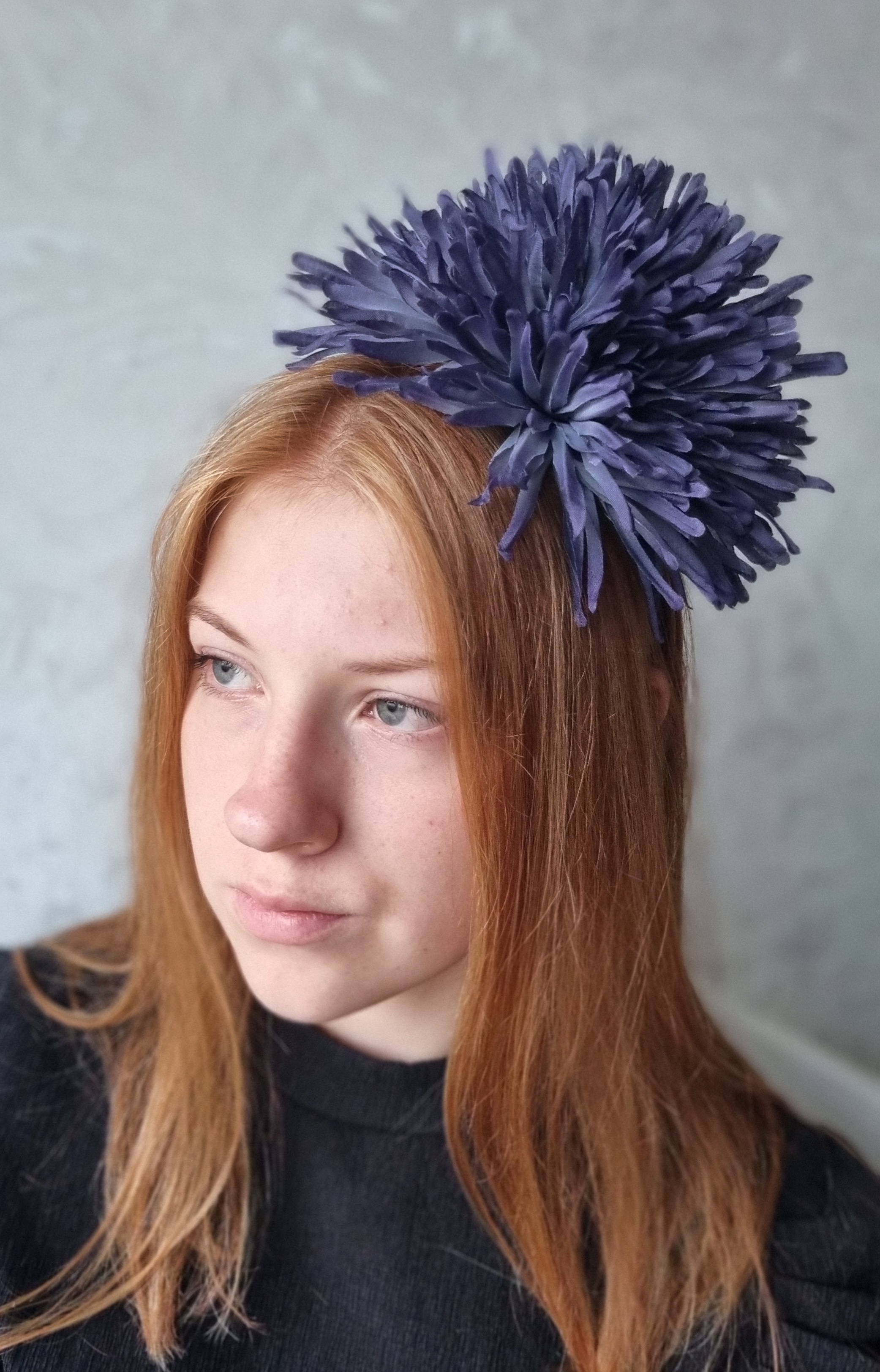 Efektingas plaukų lankelis "Mėlyna gėlė"