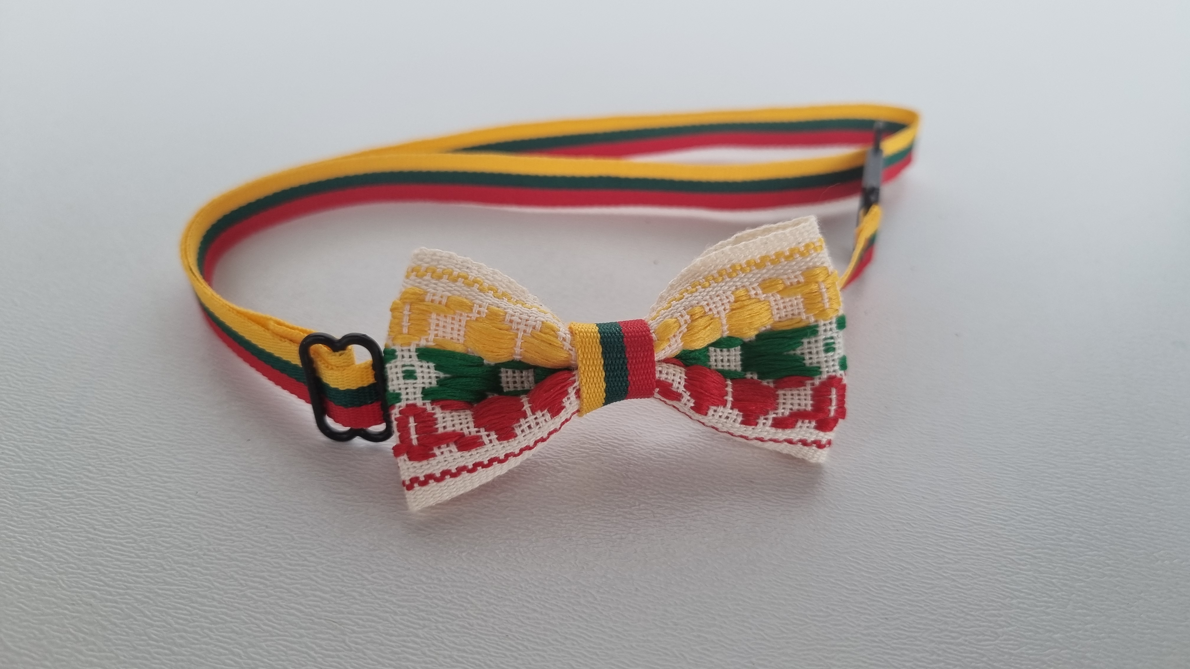 Peteliškė austinė "Tautinė" 1-3 metams