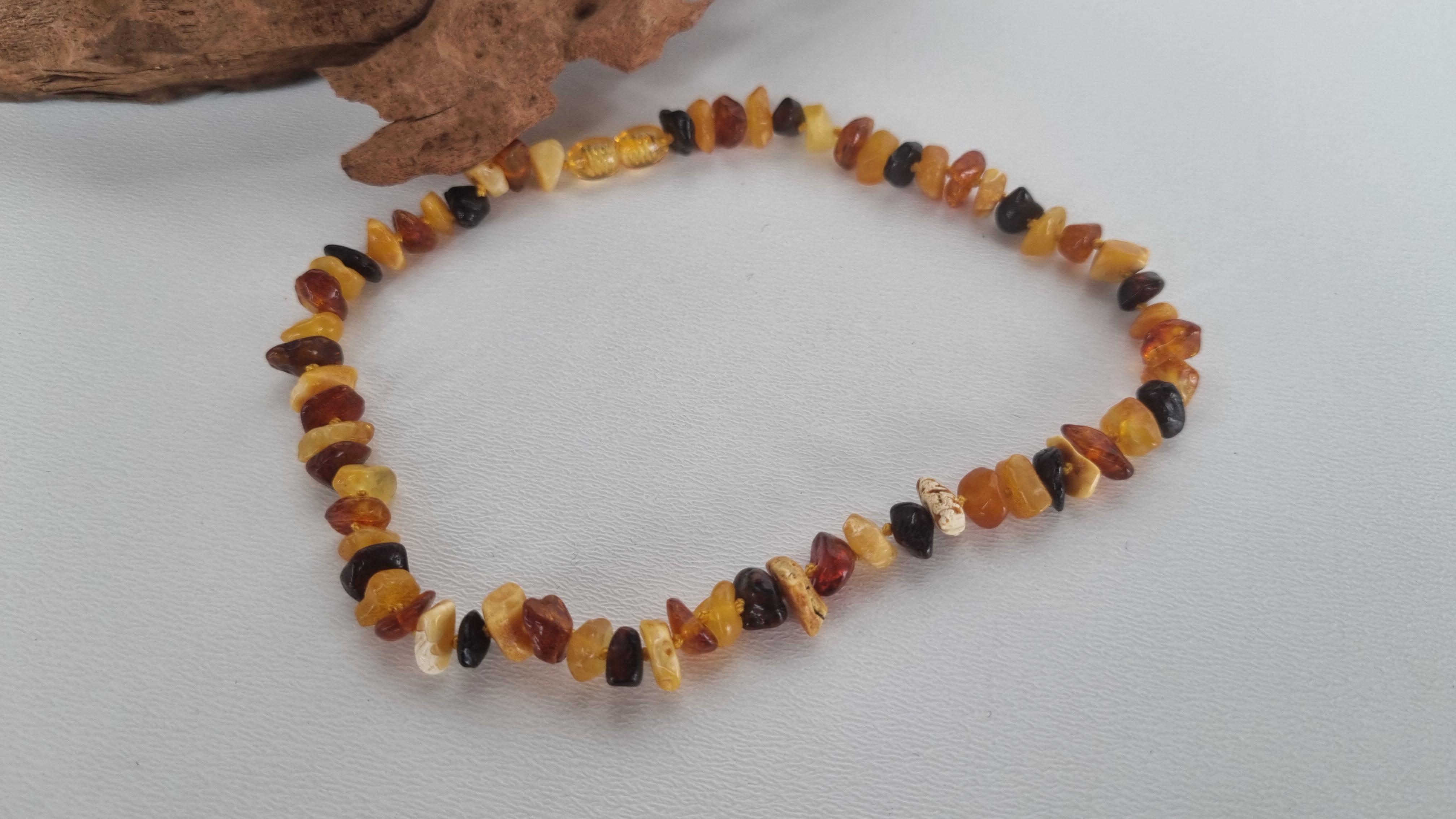 Gintaro karoliai vaikams