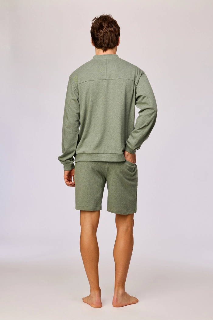 Woody short kakigroen 261-10-RJS-K/788