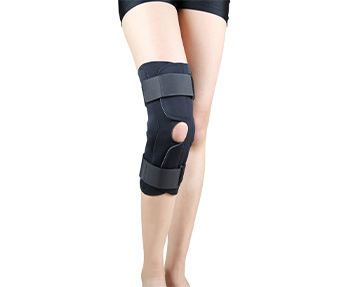 Neoprene knee brace with hinge