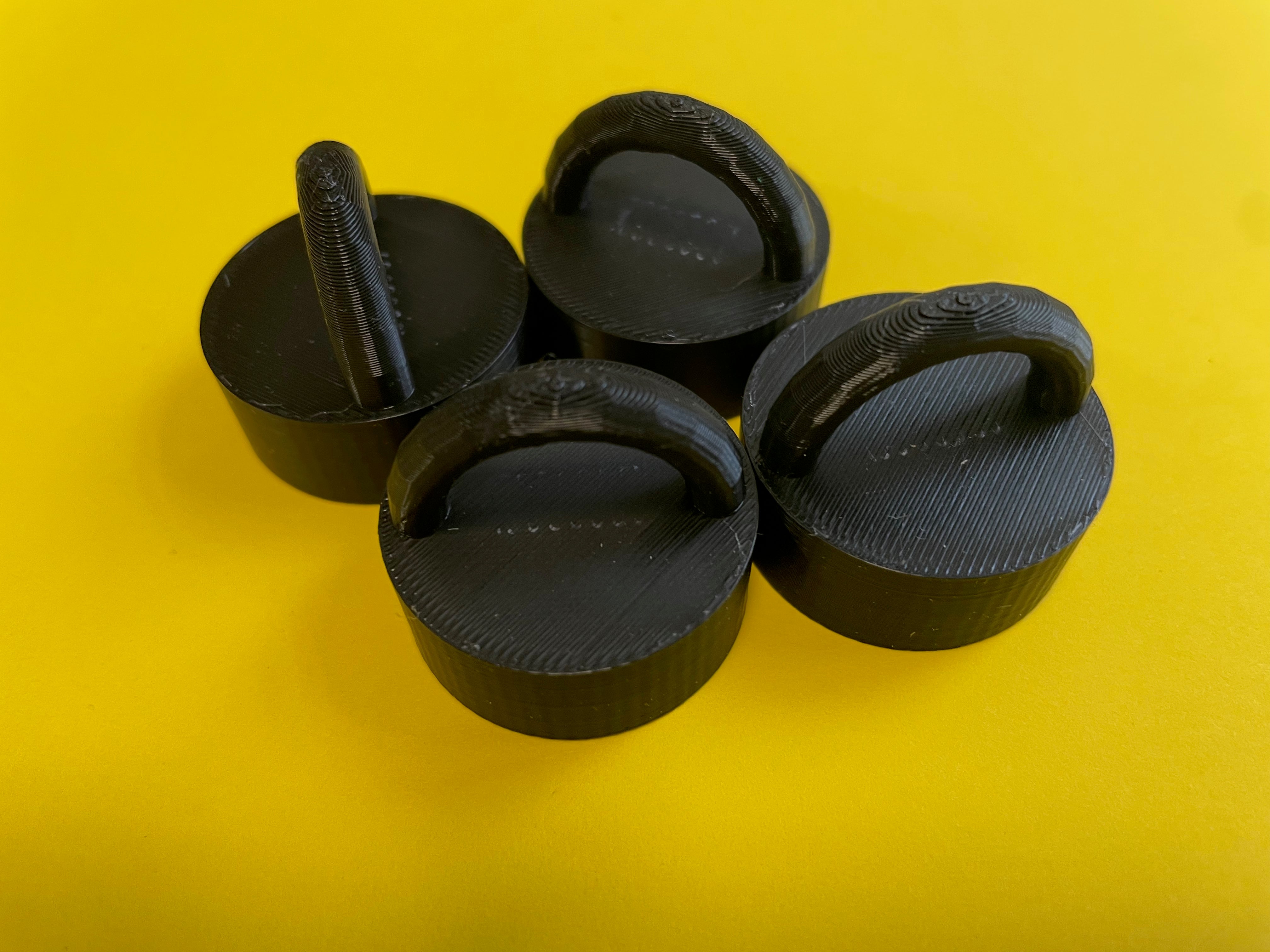 Deckel mit Aufhängung