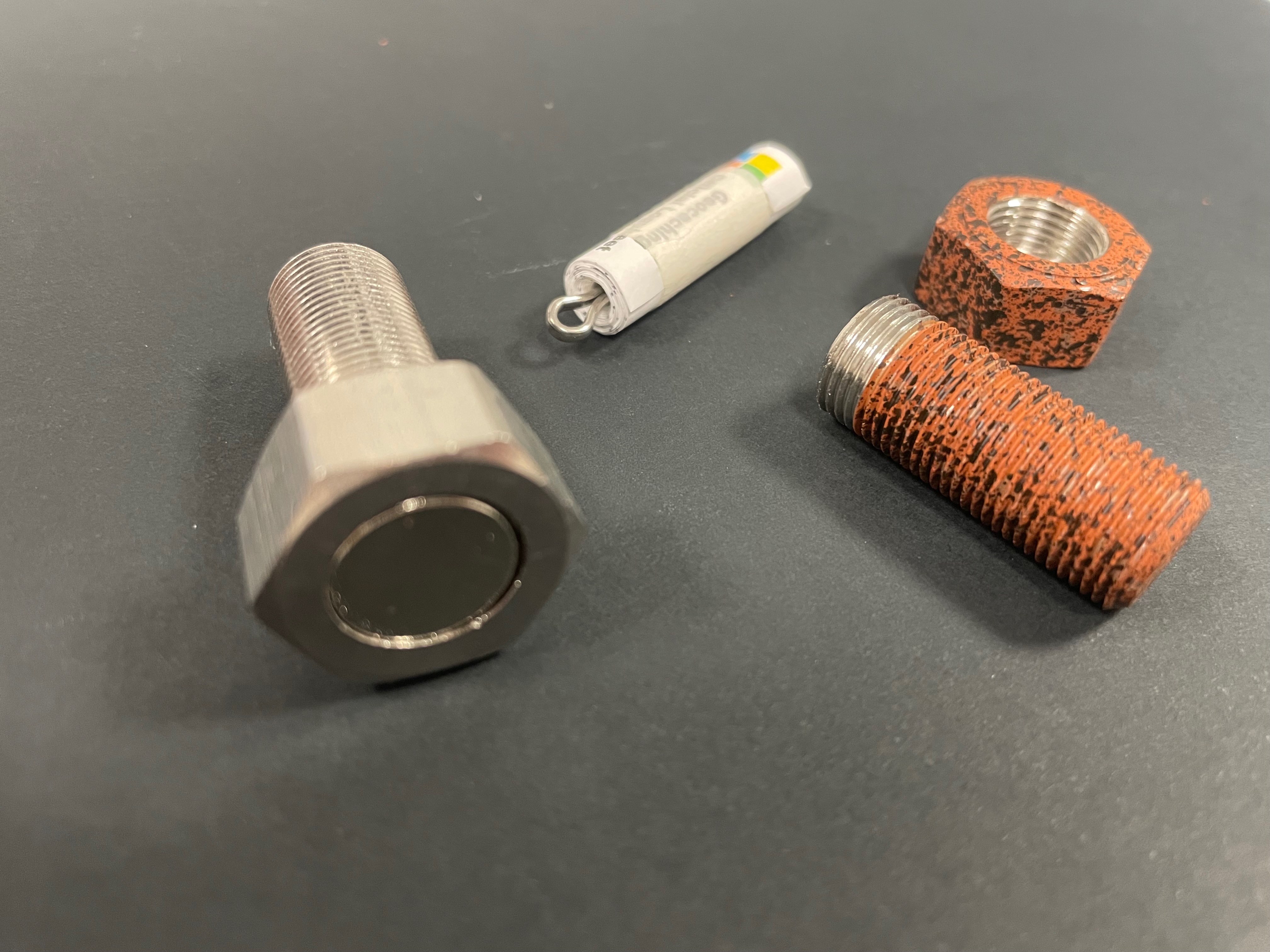 Magnetische Fake Schraube