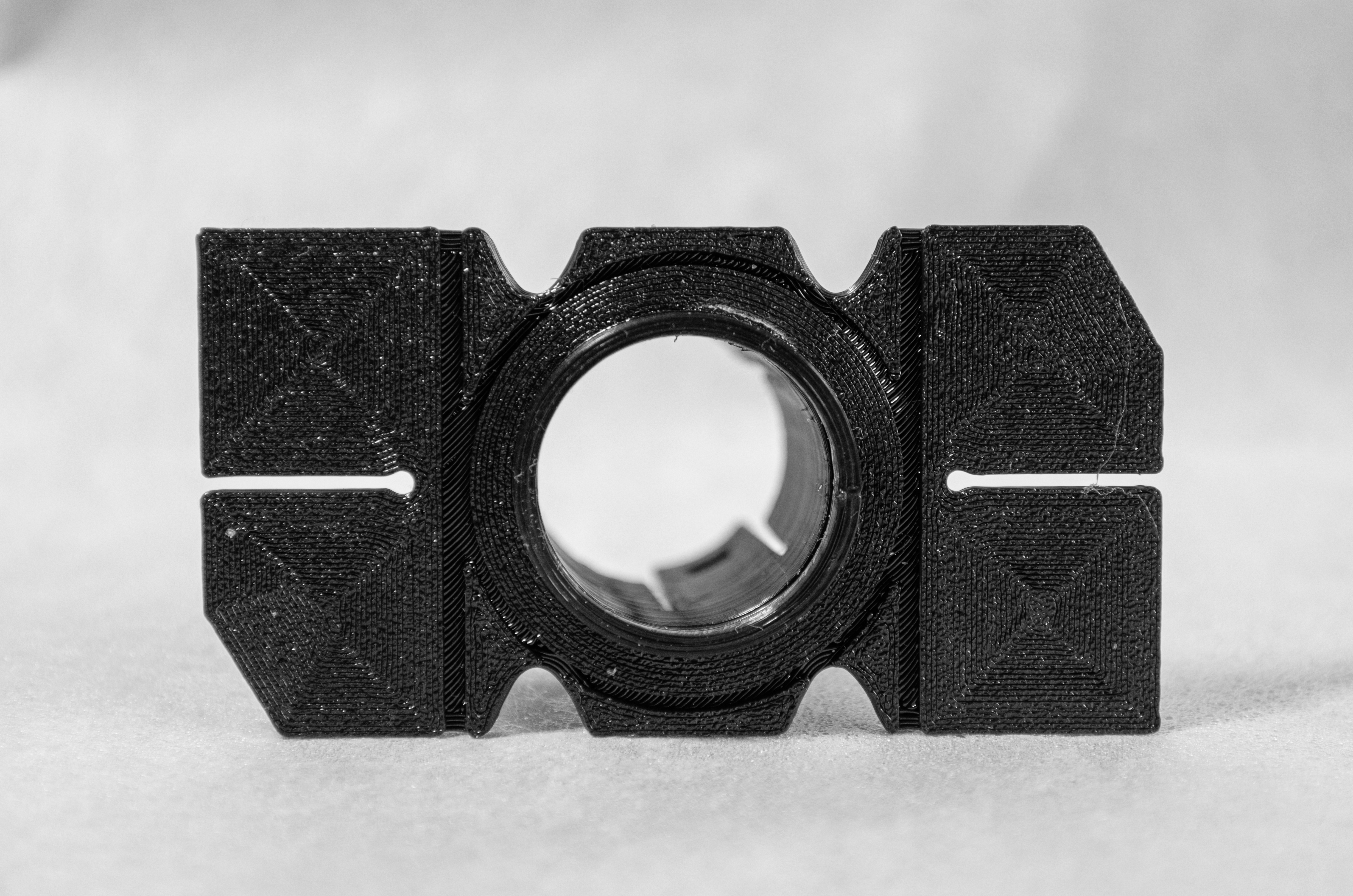 Rear BMW X1 E83 Side PDC retainer