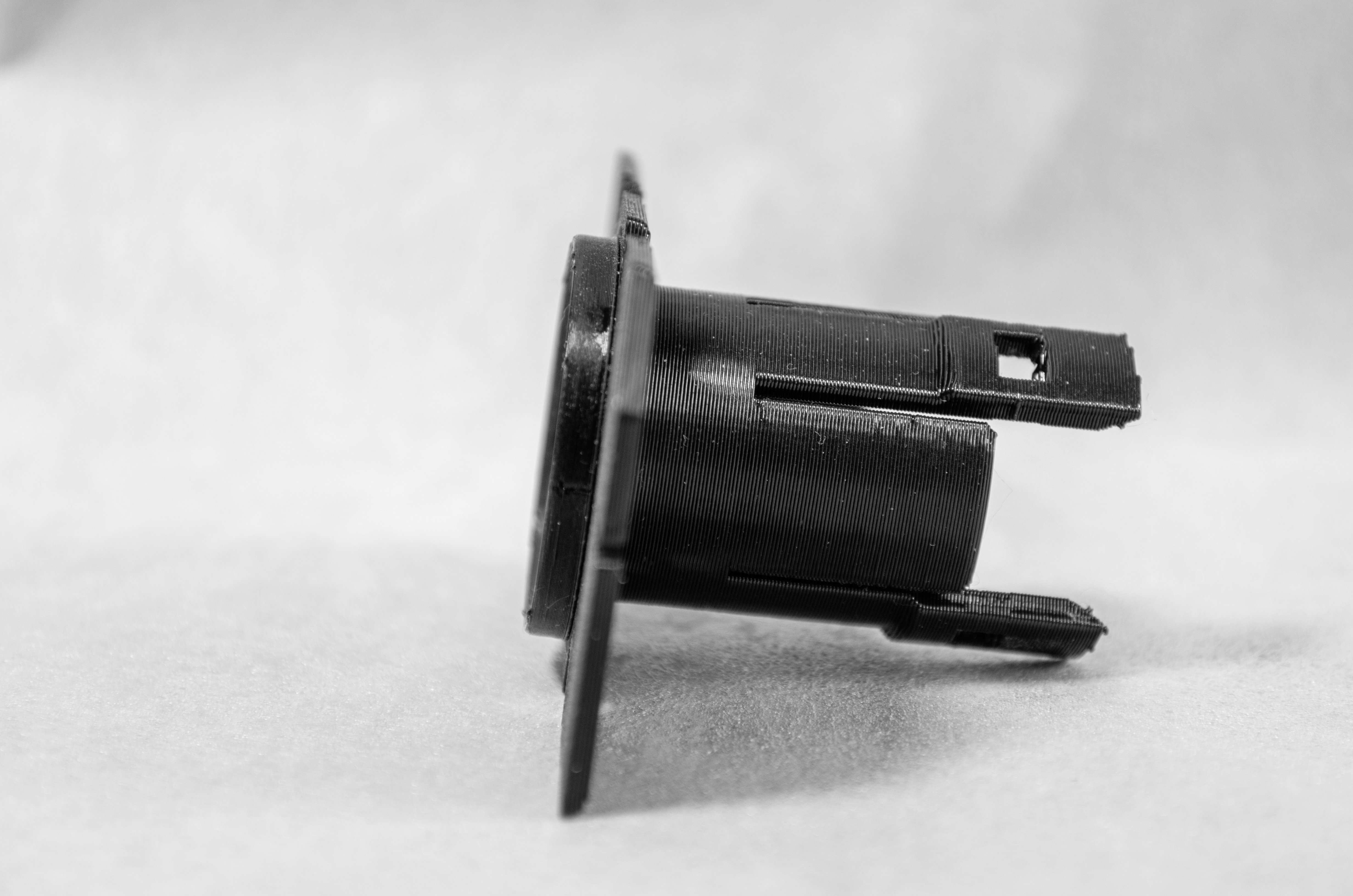 Rear BMW X1 E83 Side PDC retainer