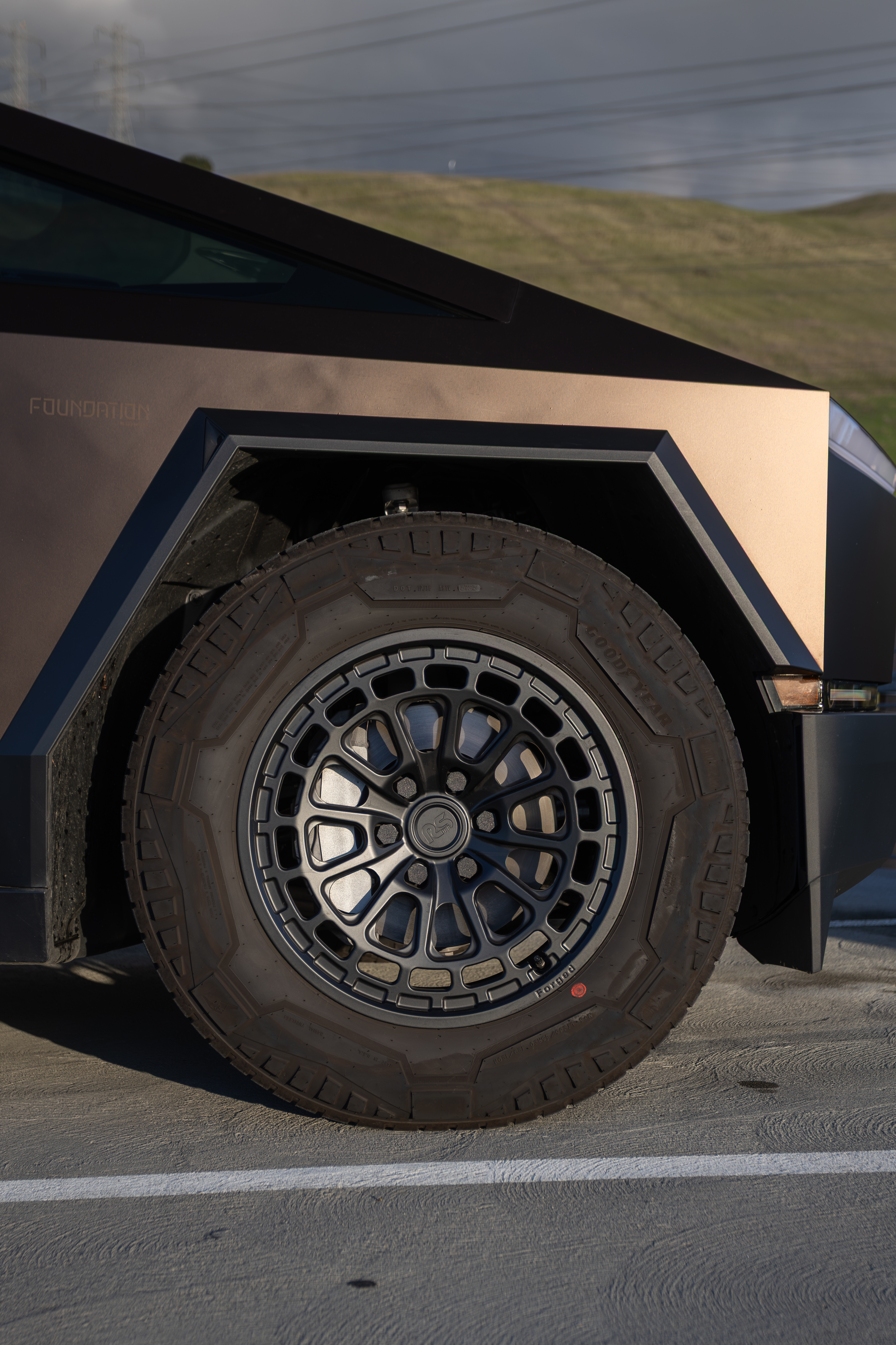 RG12 Forged Monoblock wheels (Tesla Cybertruck fitment)