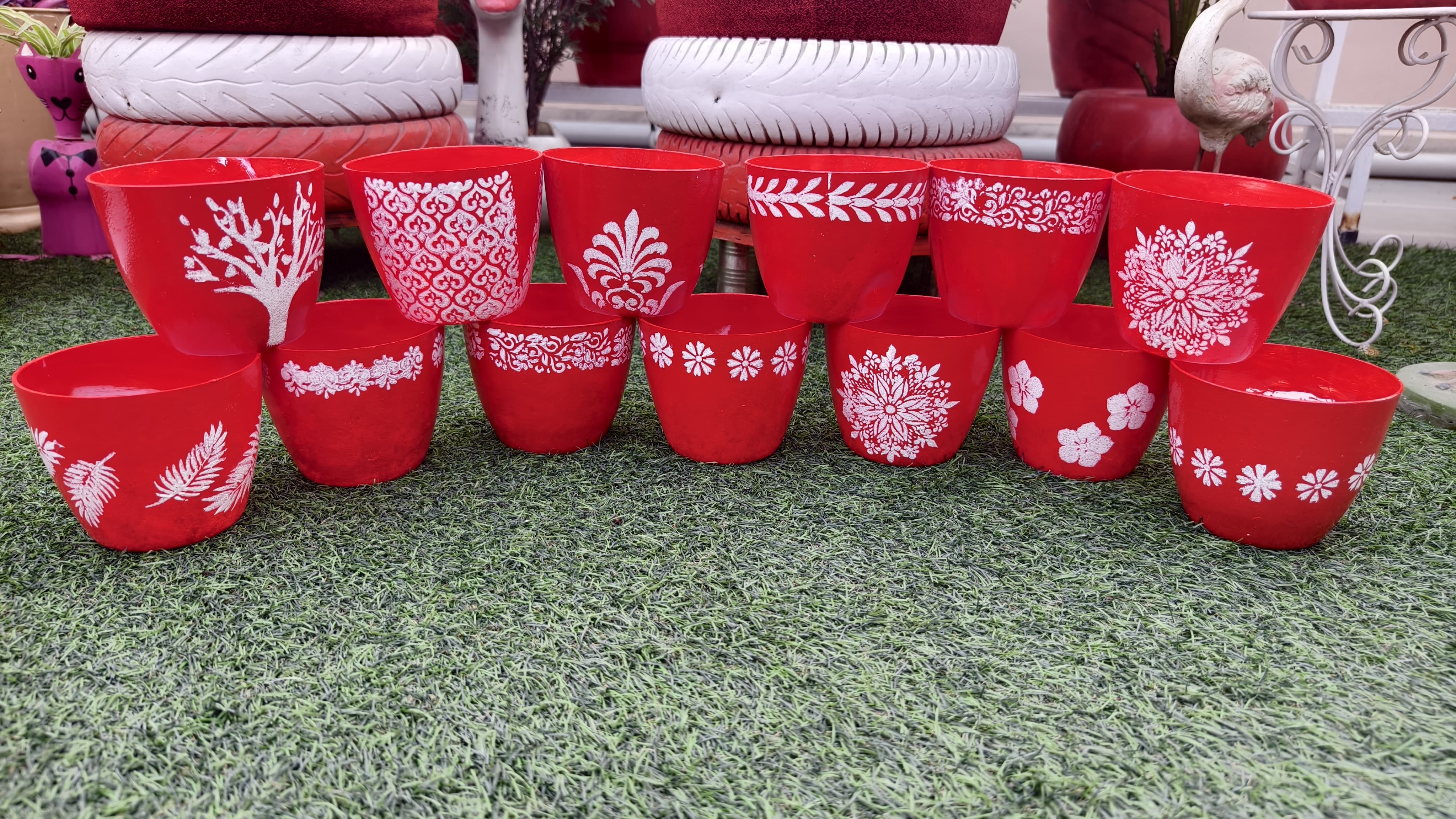 Red and White Gift Planter (5 inches)