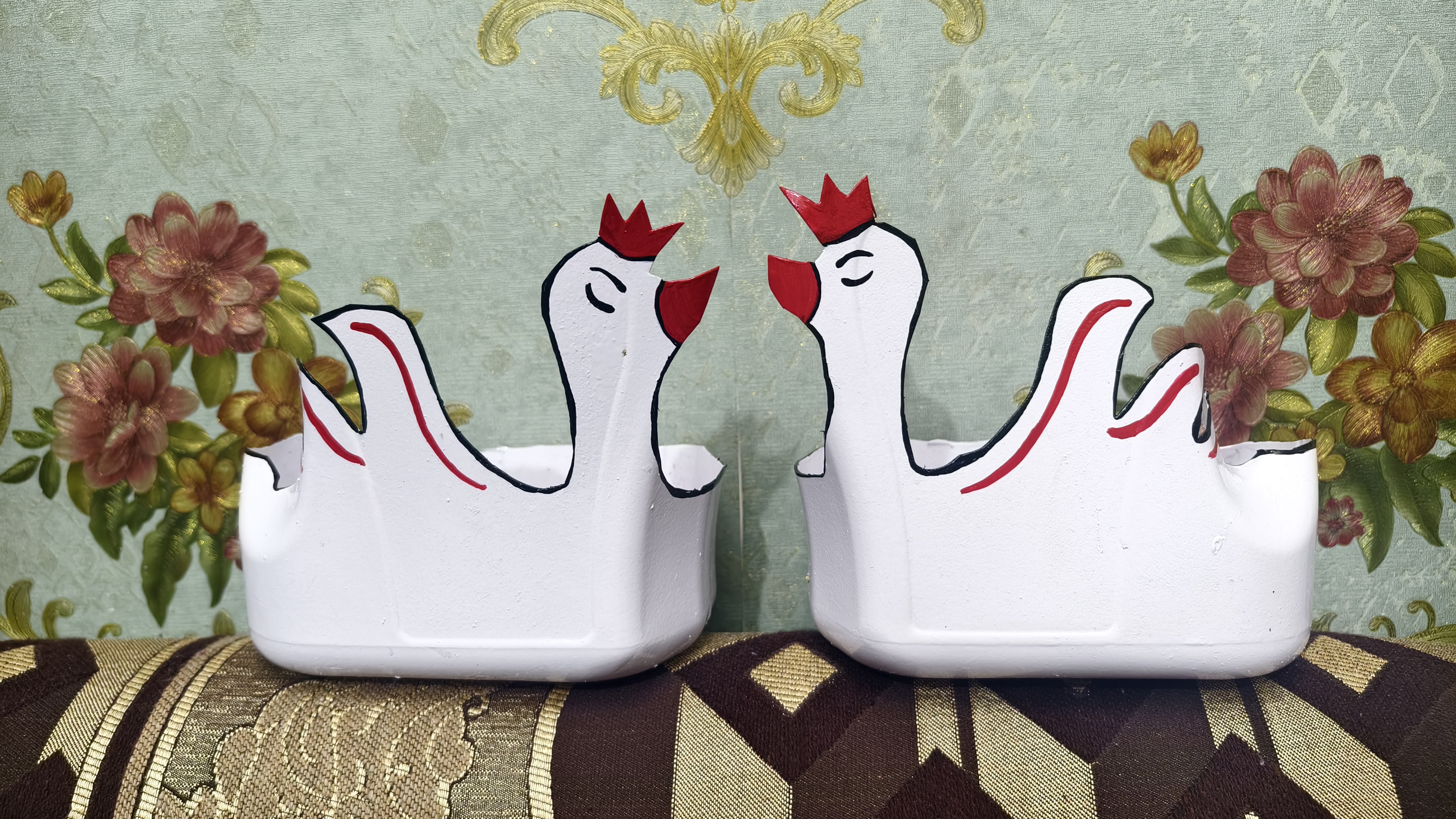 Swan Planter