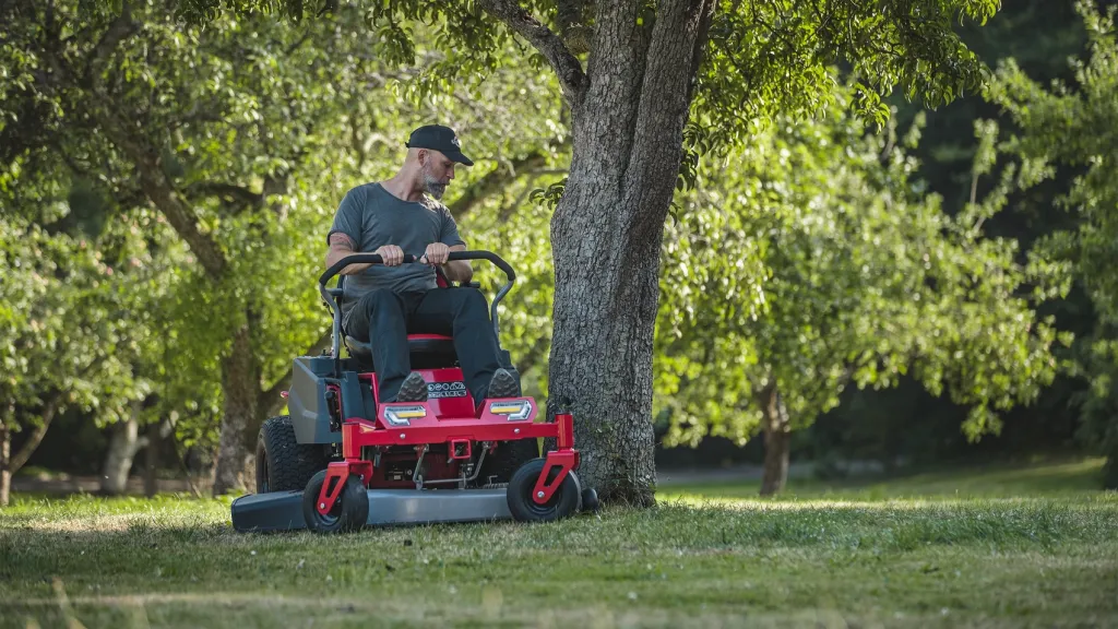 Cramer 82ZT107 Zero Turn Zitmaaier