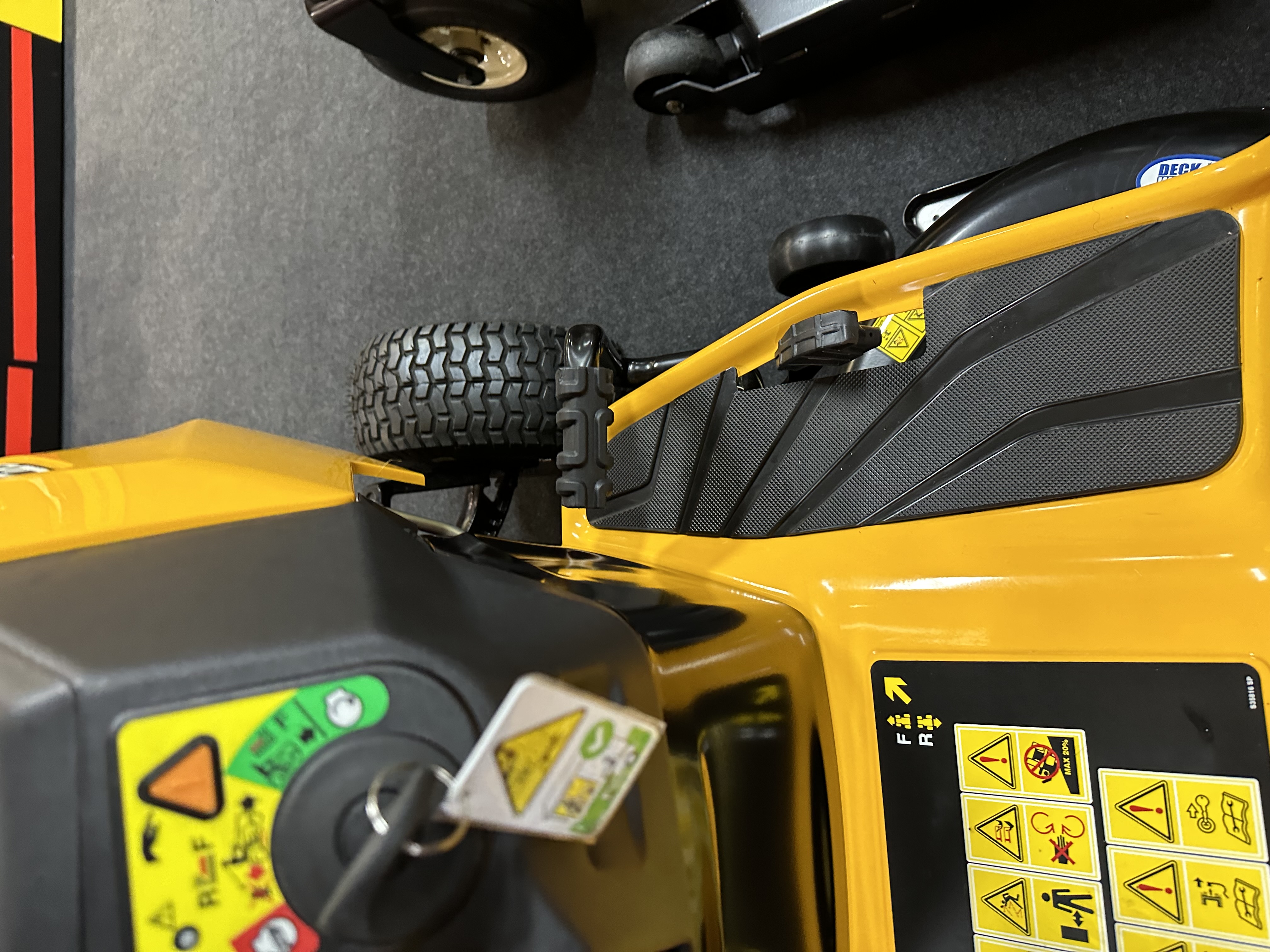  Cub Cadet XT2 QR106 zitgrasmaaier met opvang