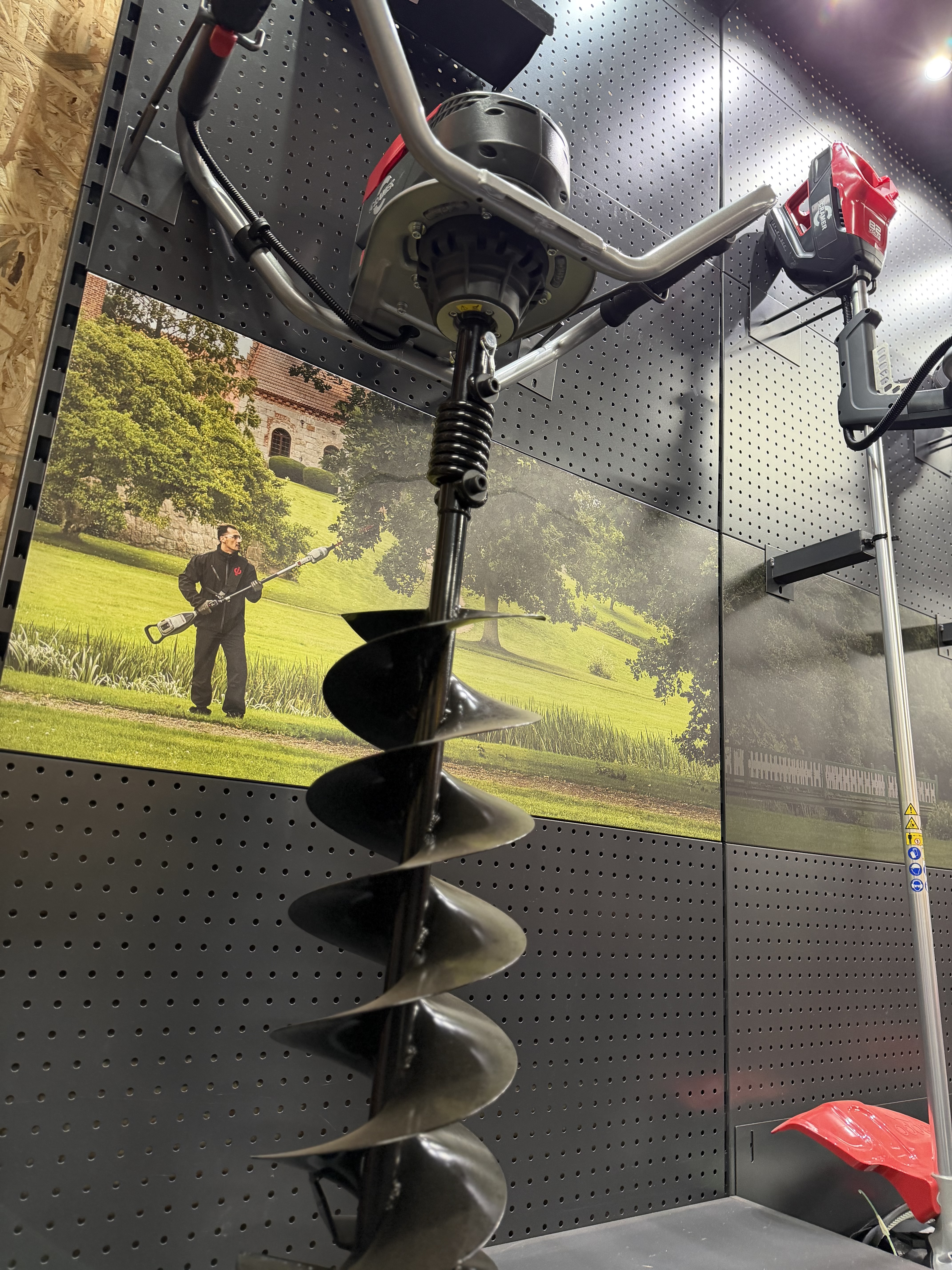 Cramer Krachtige grondboormachine met 81 Nm koppel 82 V XCR82EA14