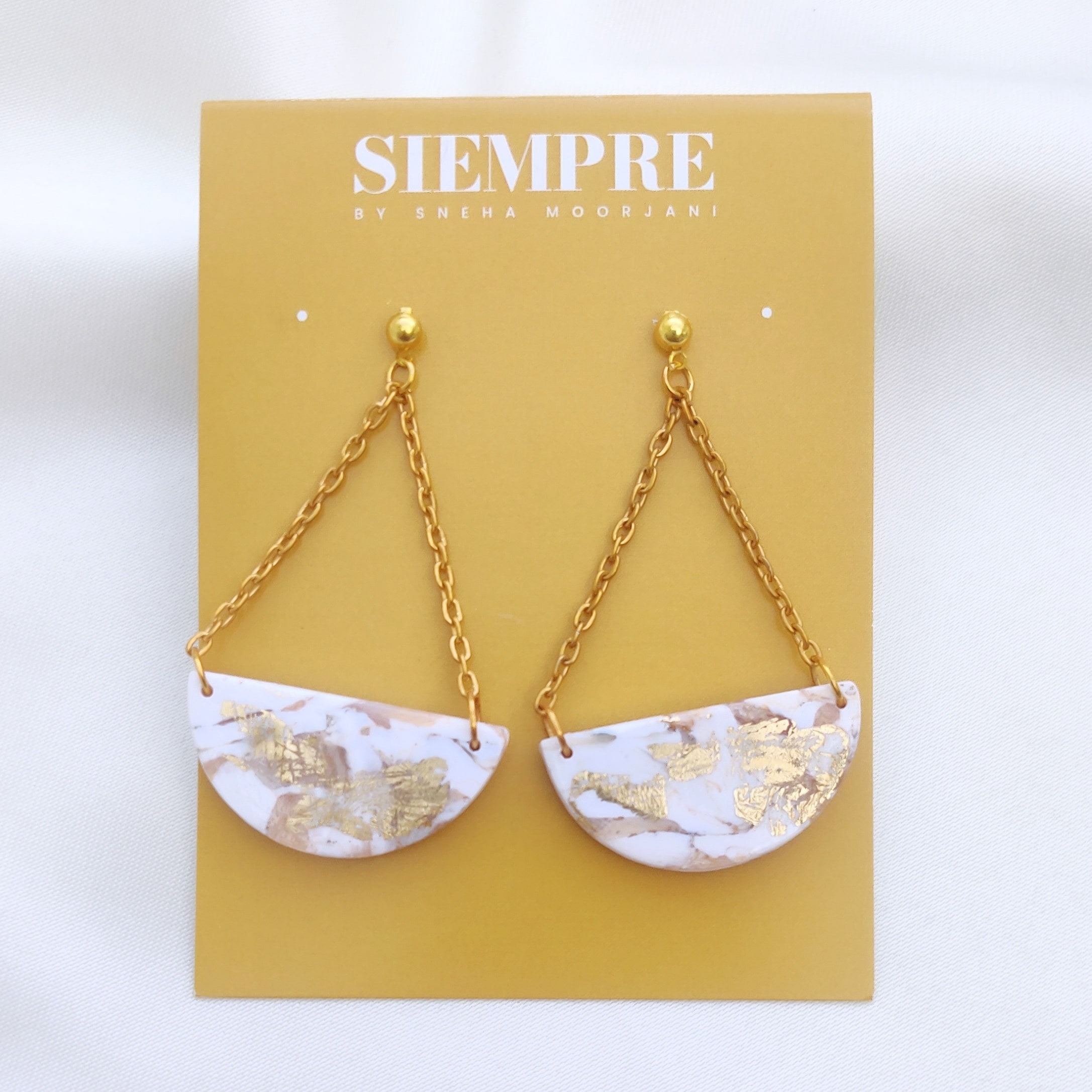 White & Gold - Chain Dangle