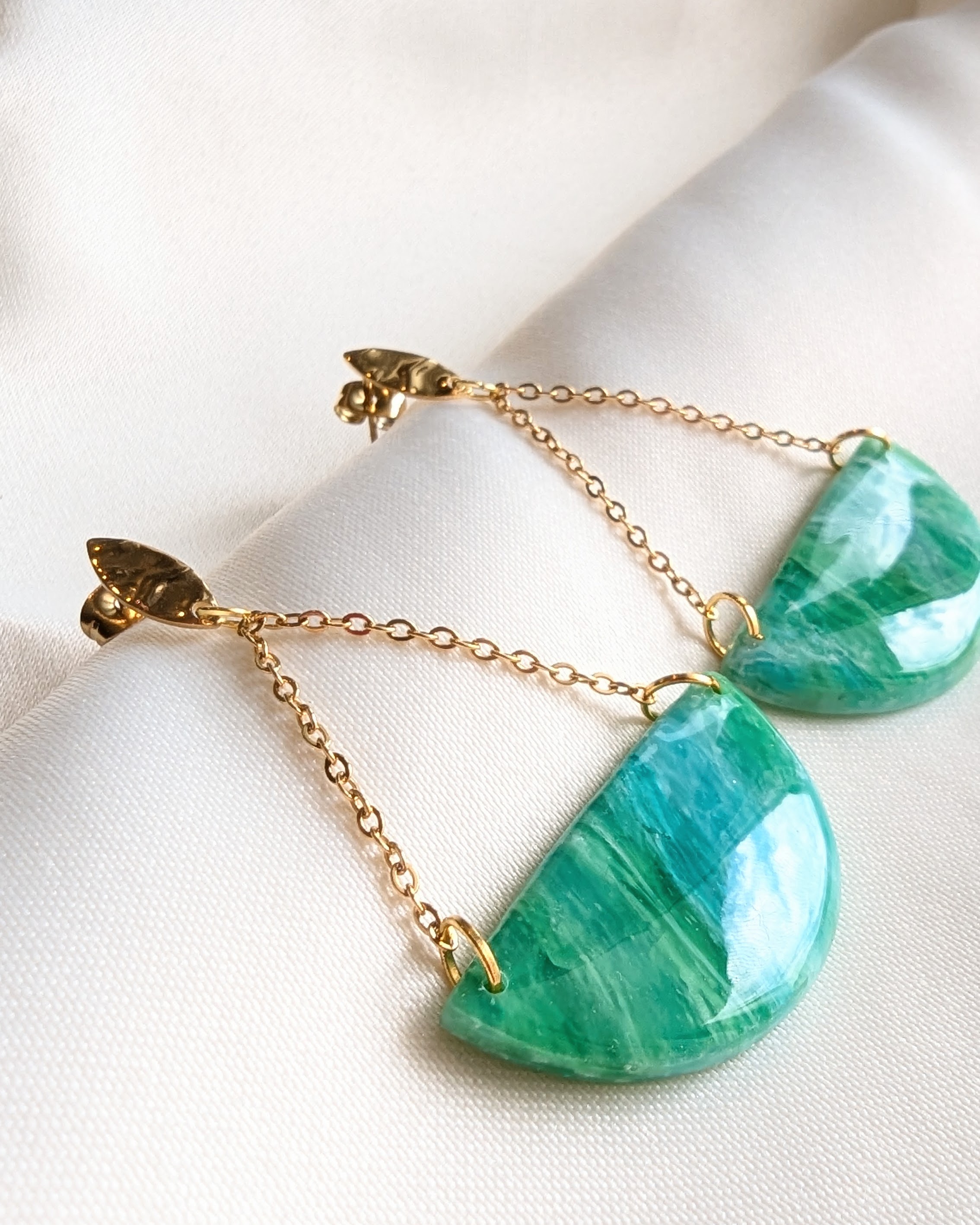 Emerald Dangle 