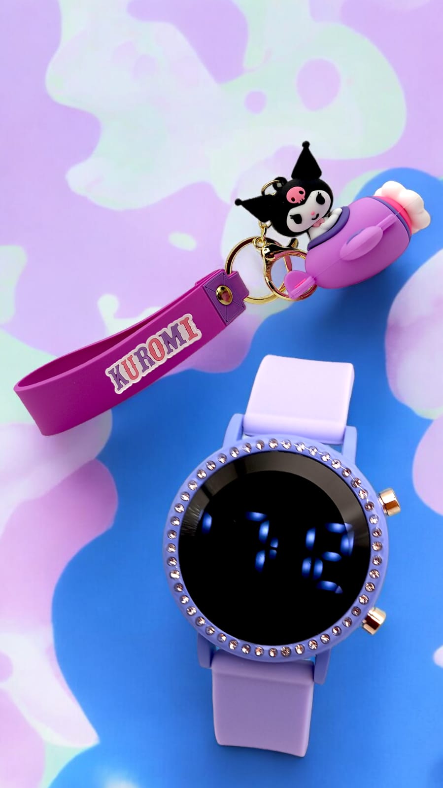 Reloj digital con llaveros